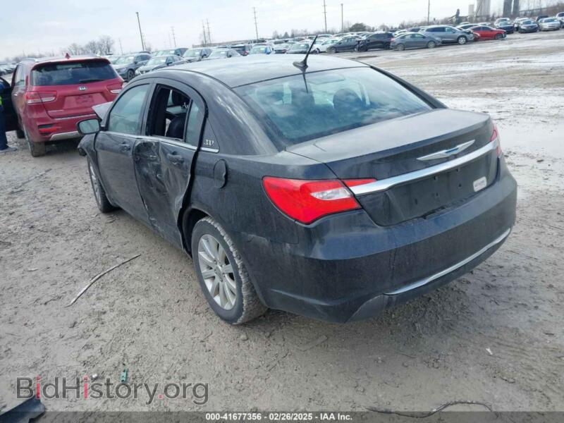 2012 Chrysler 200 (VIN 1C3CCBBB7CN135910) — фото 3 из 17