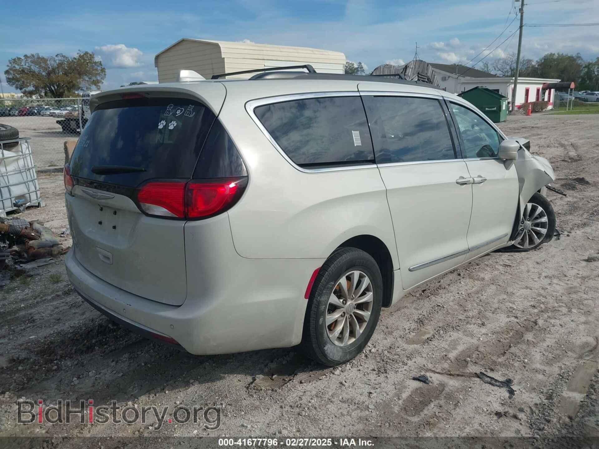 2017 CHRYSLER PACIFICA - VIN: 2C4RC1BG0HR656392 - Photo 4