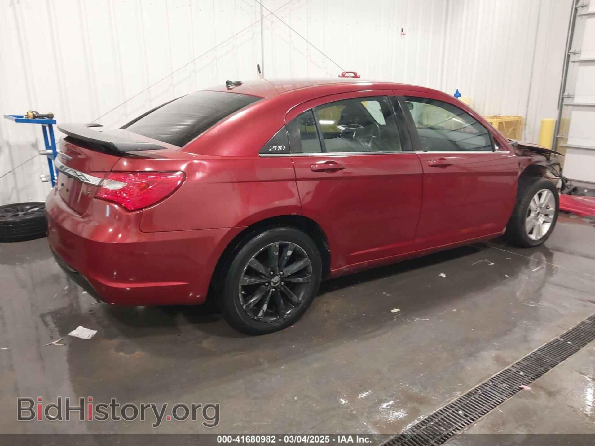 2012 CHRYSLER 200 - VIN: 1C3CCBBG0CN302300 - Фото 4