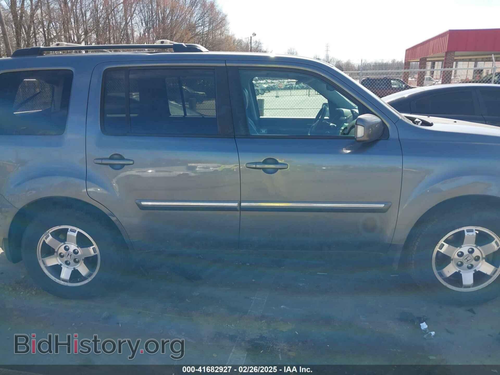 2011 HONDA PILOT - VIN: 5FNYF4H92BB101590 - Фото 13