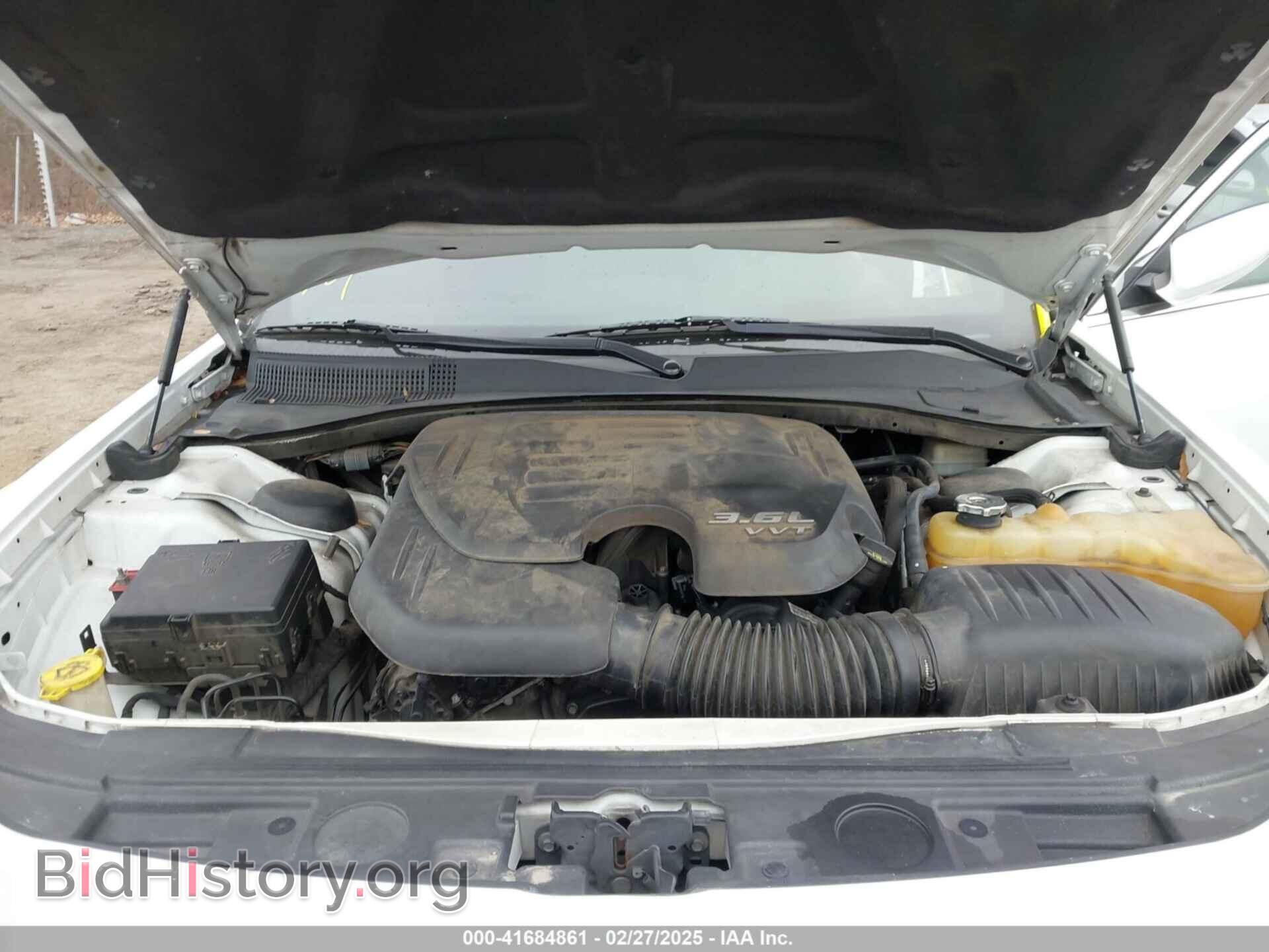 2014 CHRYSLER 300 - VIN: 2C3CCAAG4EH288571 - Фото 10