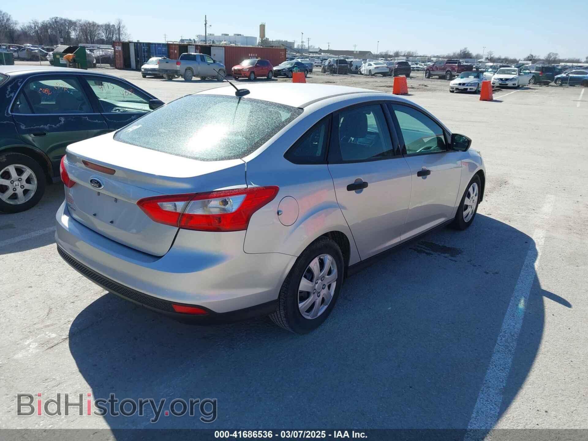 2012 FORD FOCUS - VIN: 1FAHP3E21CL227295 - Фото 4