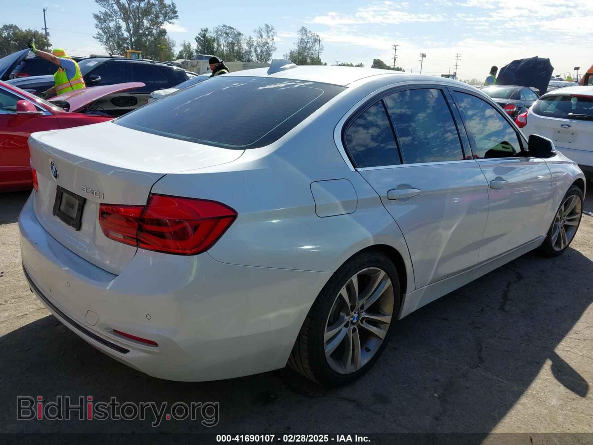 2017 BMW 330I - VIN: WBA8B9G51HNU51145 - Фото 4