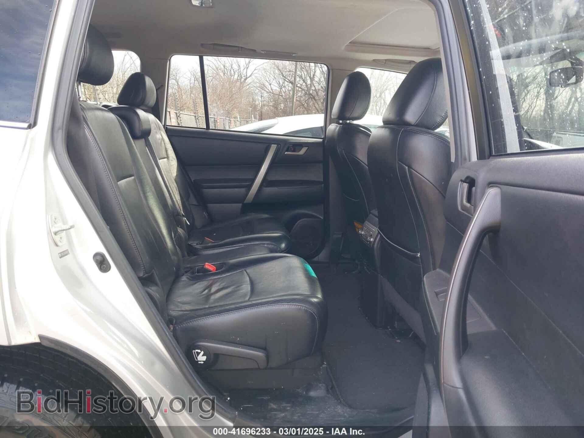 2011 TOYOTA HIGHLANDER - VIN: 5TDBK3EH4BS044957 - Фото 8