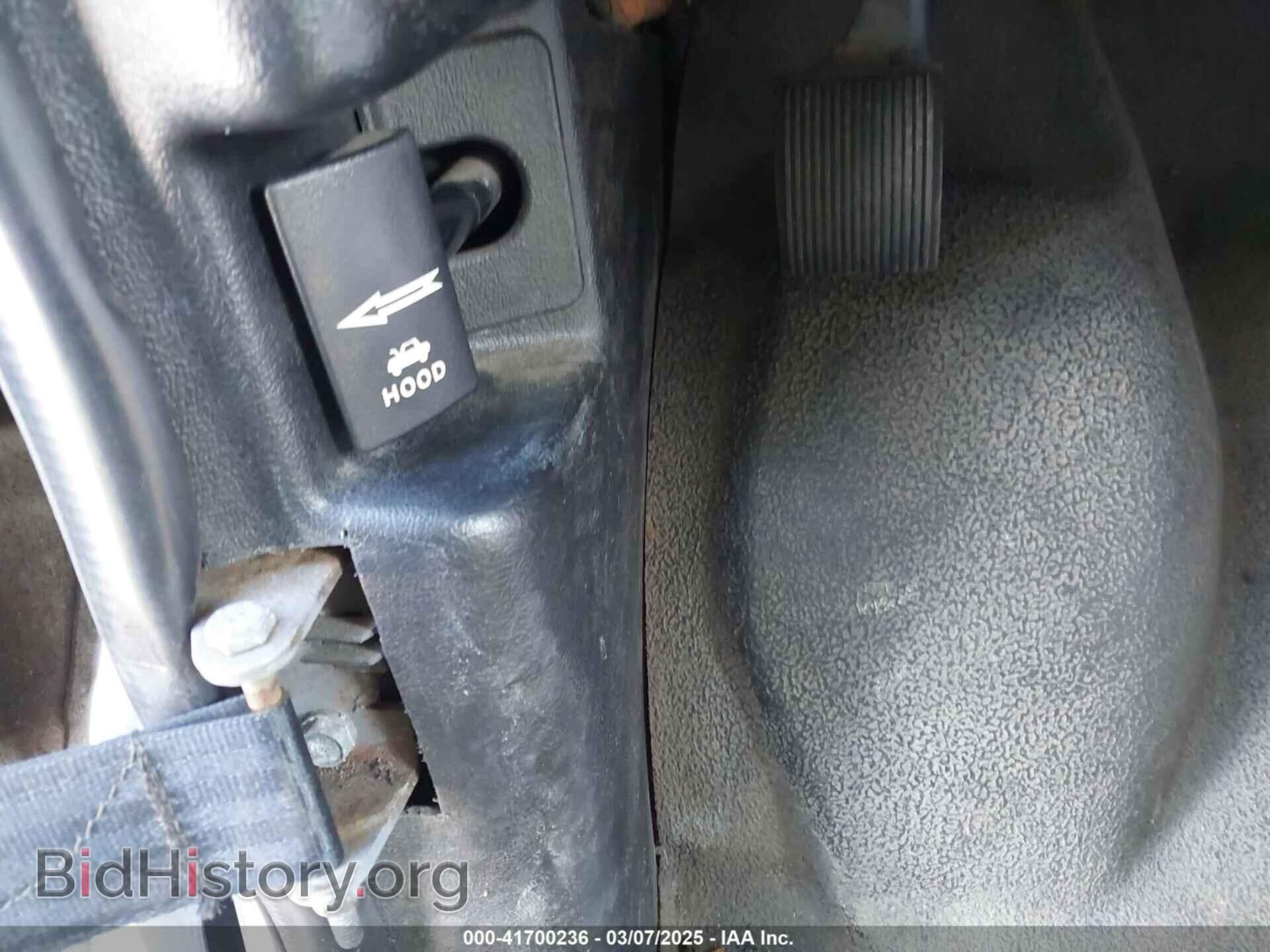 2010 FORD E-150 - VIN: 1FTNE1EW0ADA91369 - Фото 10