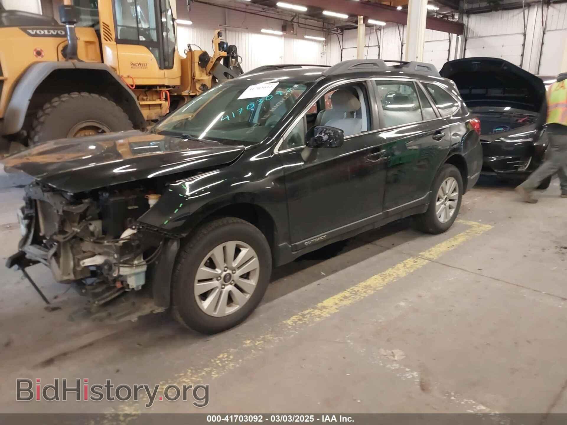 2018 SUBARU OUTBACK - VIN: 4S4BSAAC3J3320006 - Фото 2