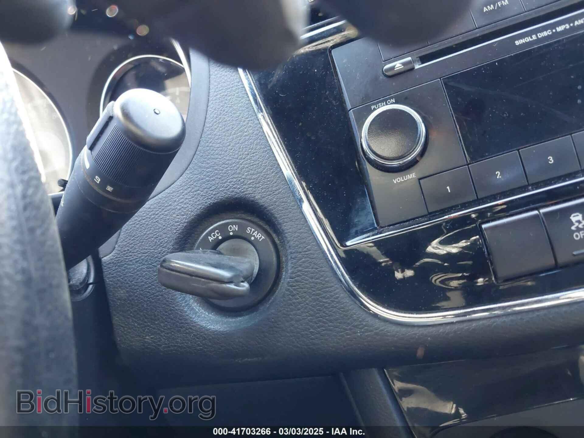 2014 CHRYSLER 200 - VIN: 1C3CCBAB0EN170521 - Фото 11