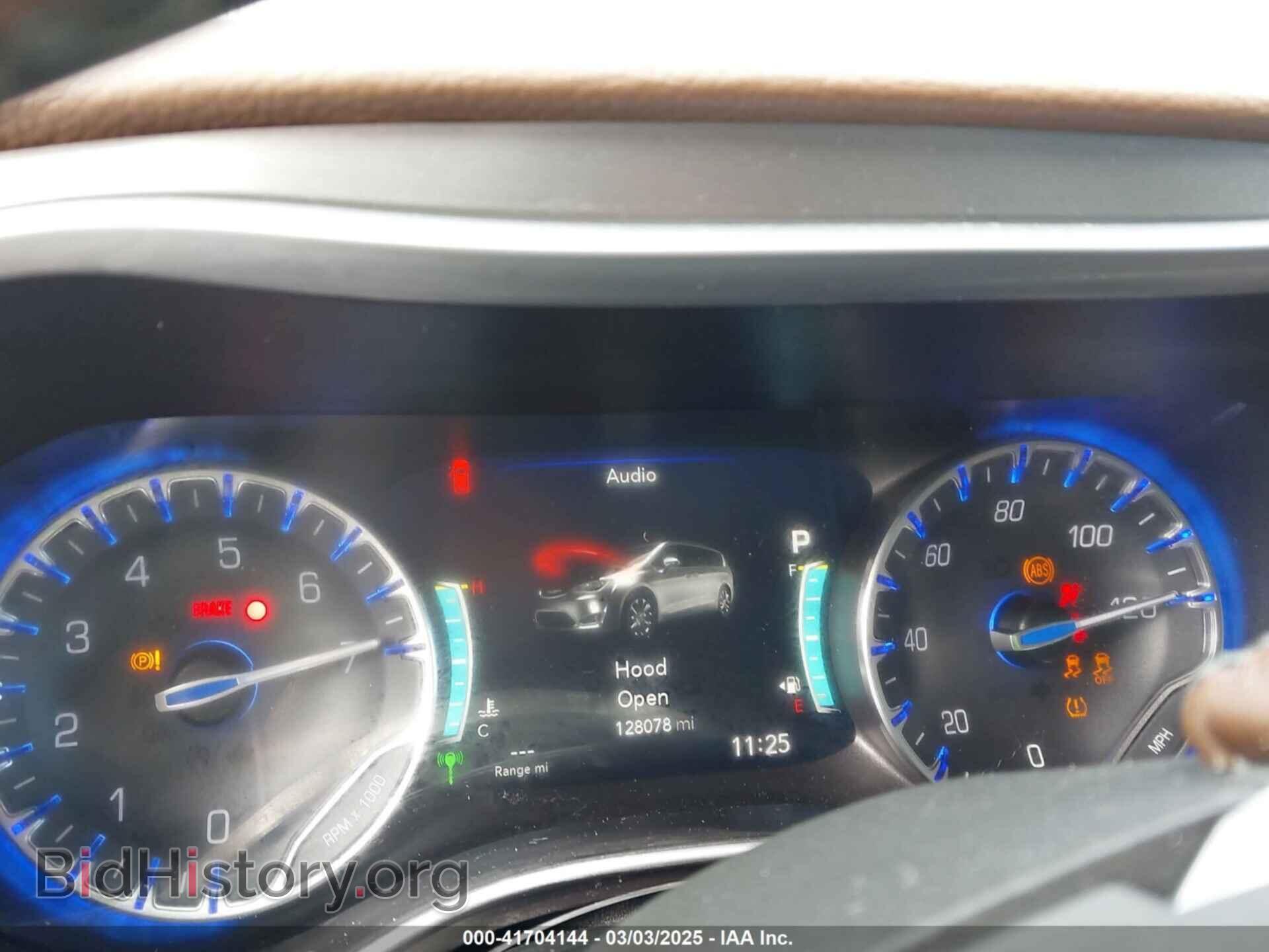 2017 CHRYSLER PACIFICA - VIN: 2C4RC1GGXHR602820 - Фото 7