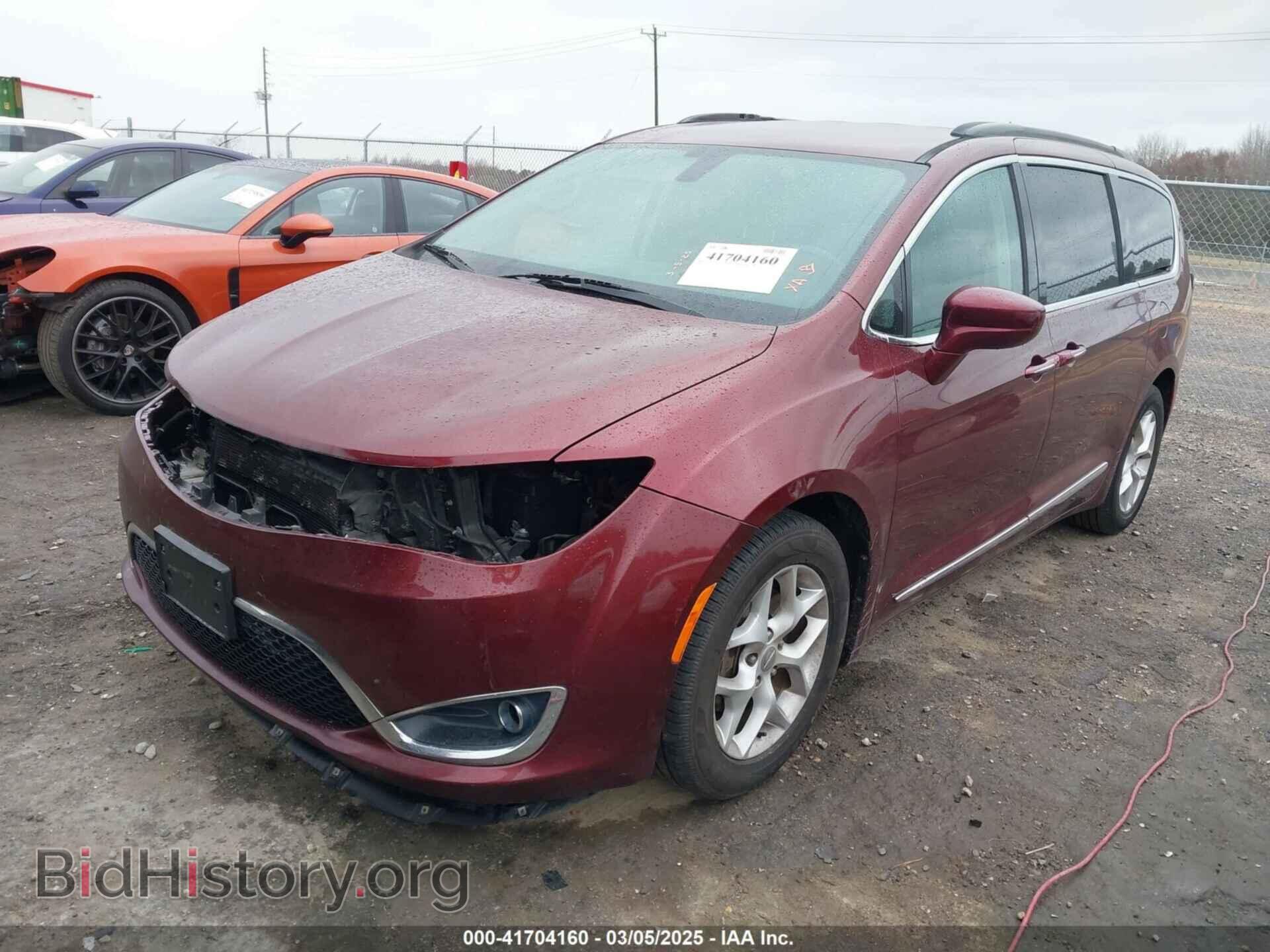 2017 CHRYSLER PACIFICA - VIN: 2C4RC1BG8HR588293 - Фото 2