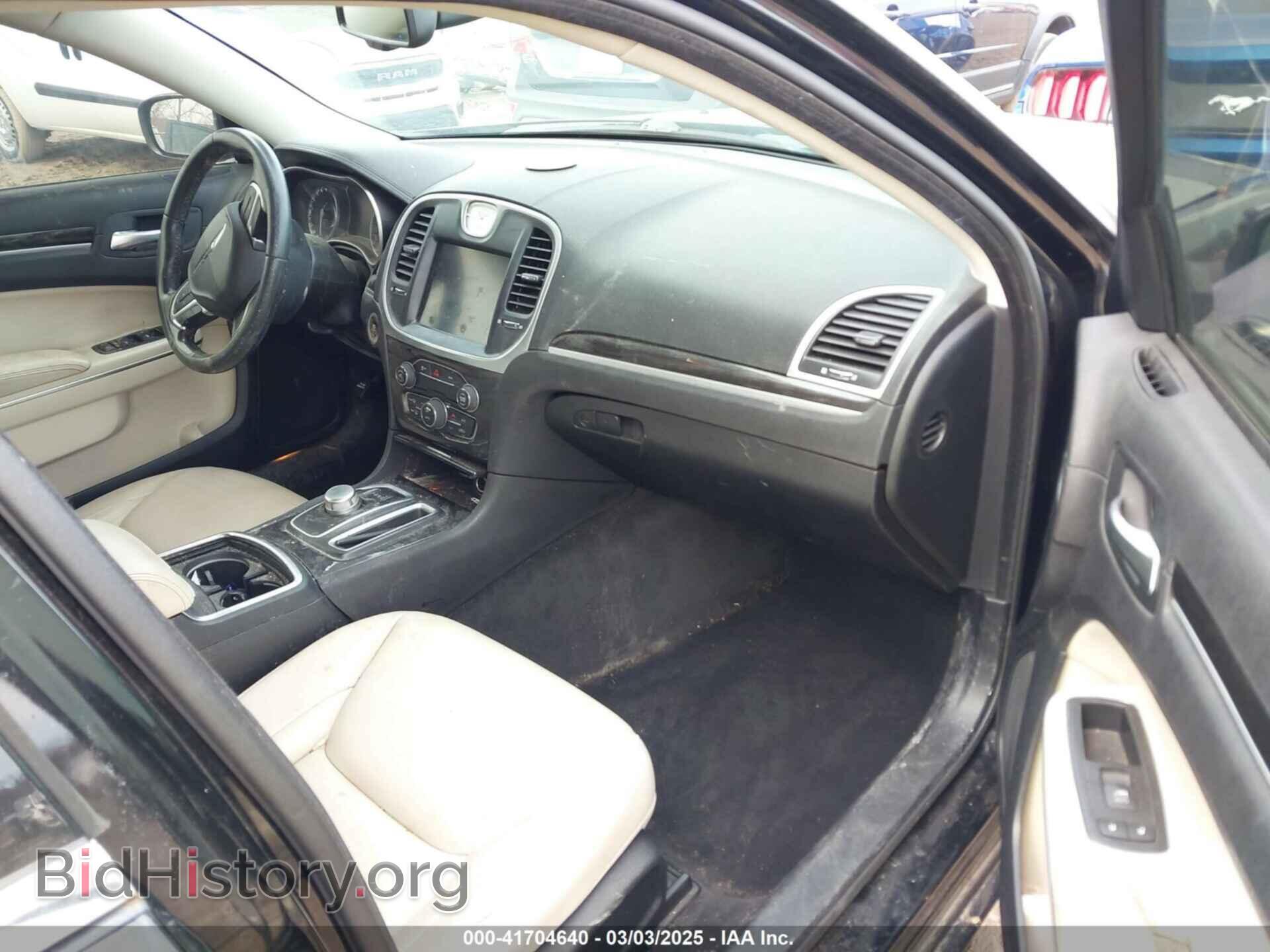 2015 CHRYSLER 300 - VIN: 2C3CCAAG7FH780769 - Фото 5