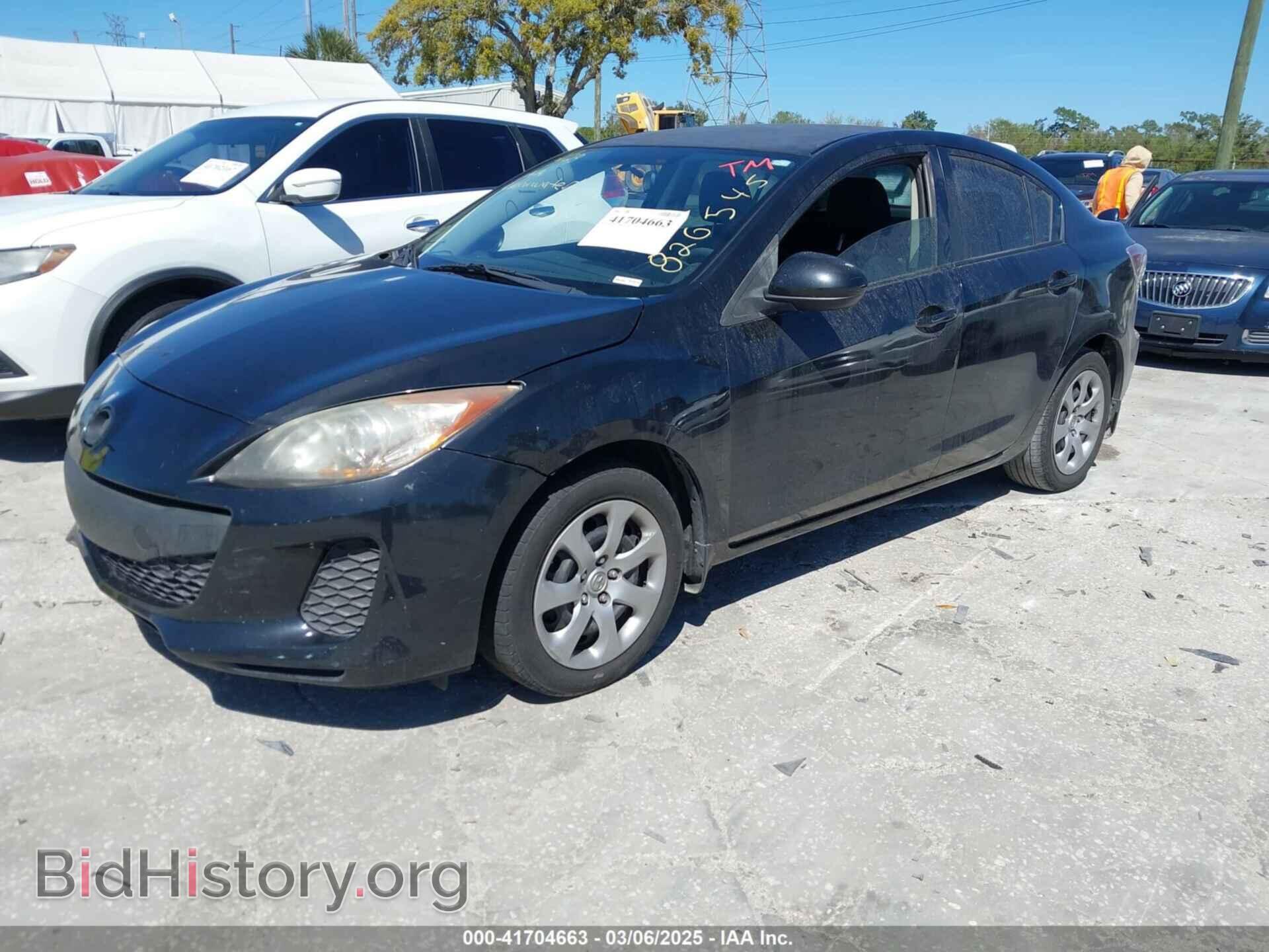 2013 MAZDA MAZDA3 - VIN: JM1BL1TF9D1826545 - Фото 2
