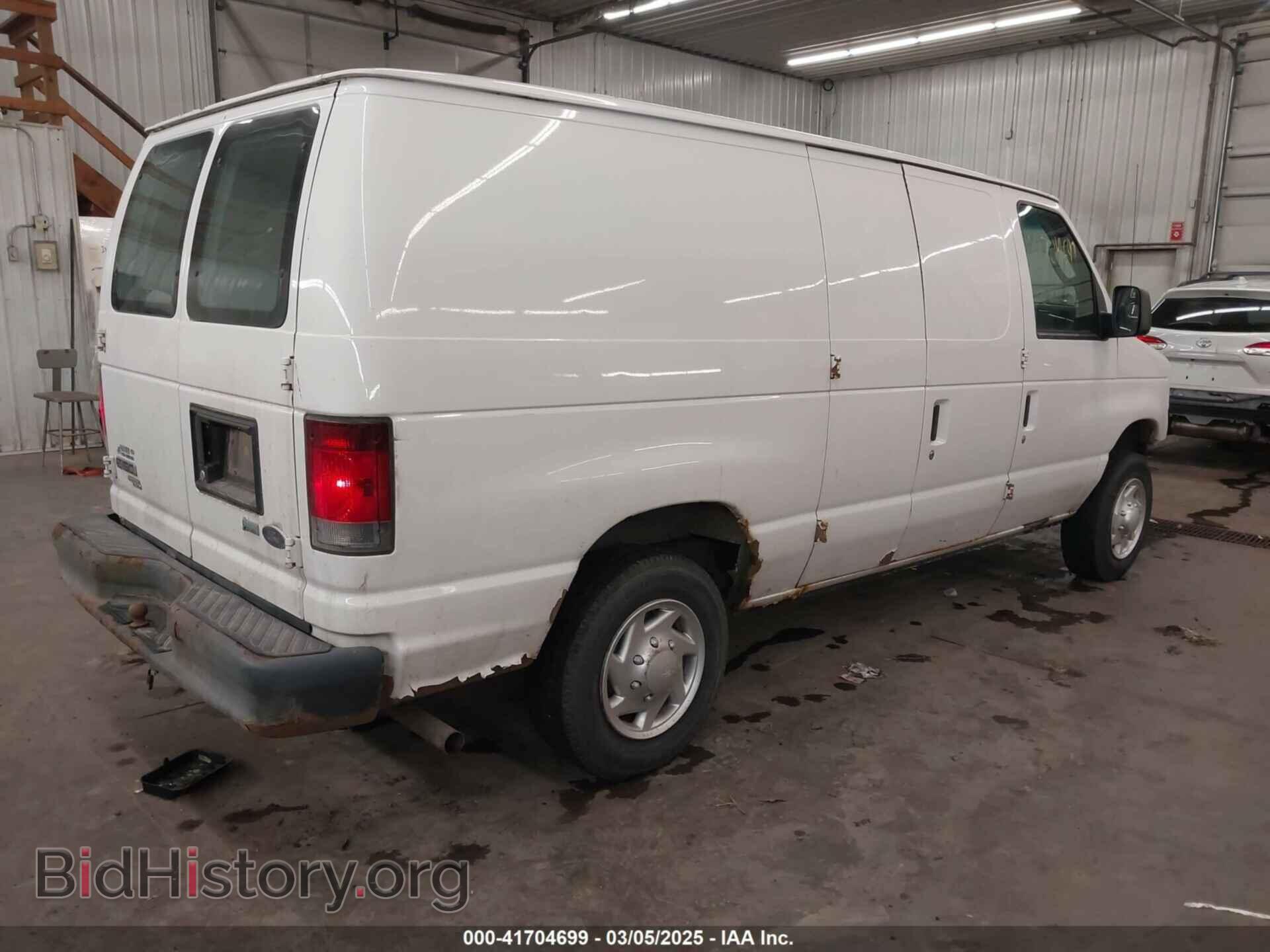 2011 FORD E-150 - VIN: 1FTNE1EW9BDB06341 - Фото 4