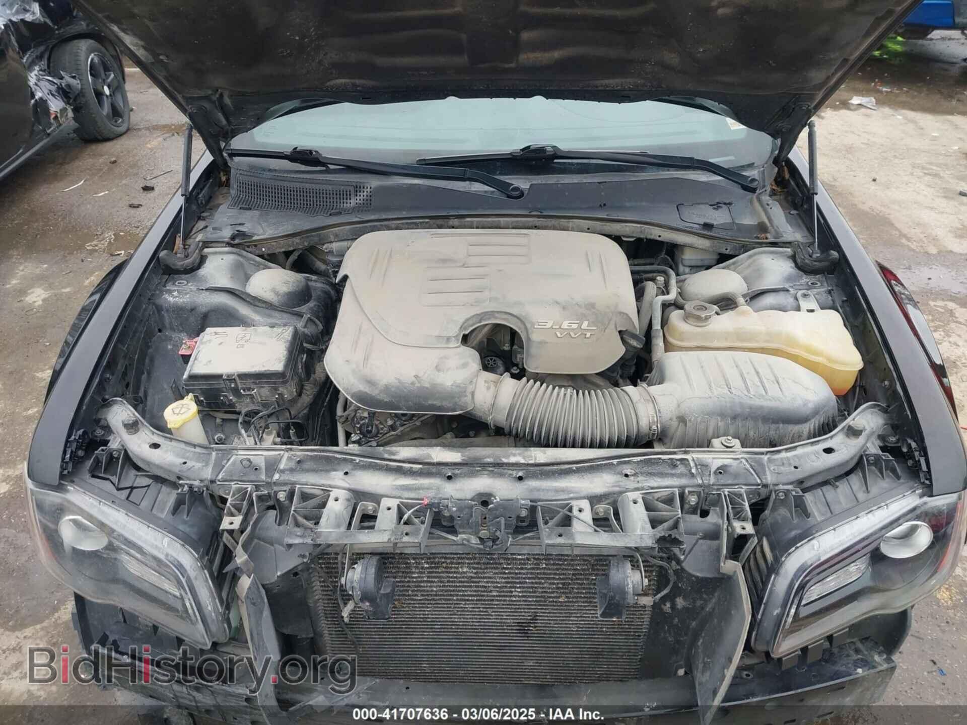 2014 CHRYSLER 300 - VIN: 2C3CCABG9EH373159 - Фото 10