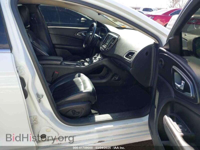 2016 Chrysler 200 (VIN 1C3CCCAB3GN179500) — photo 5 of 16