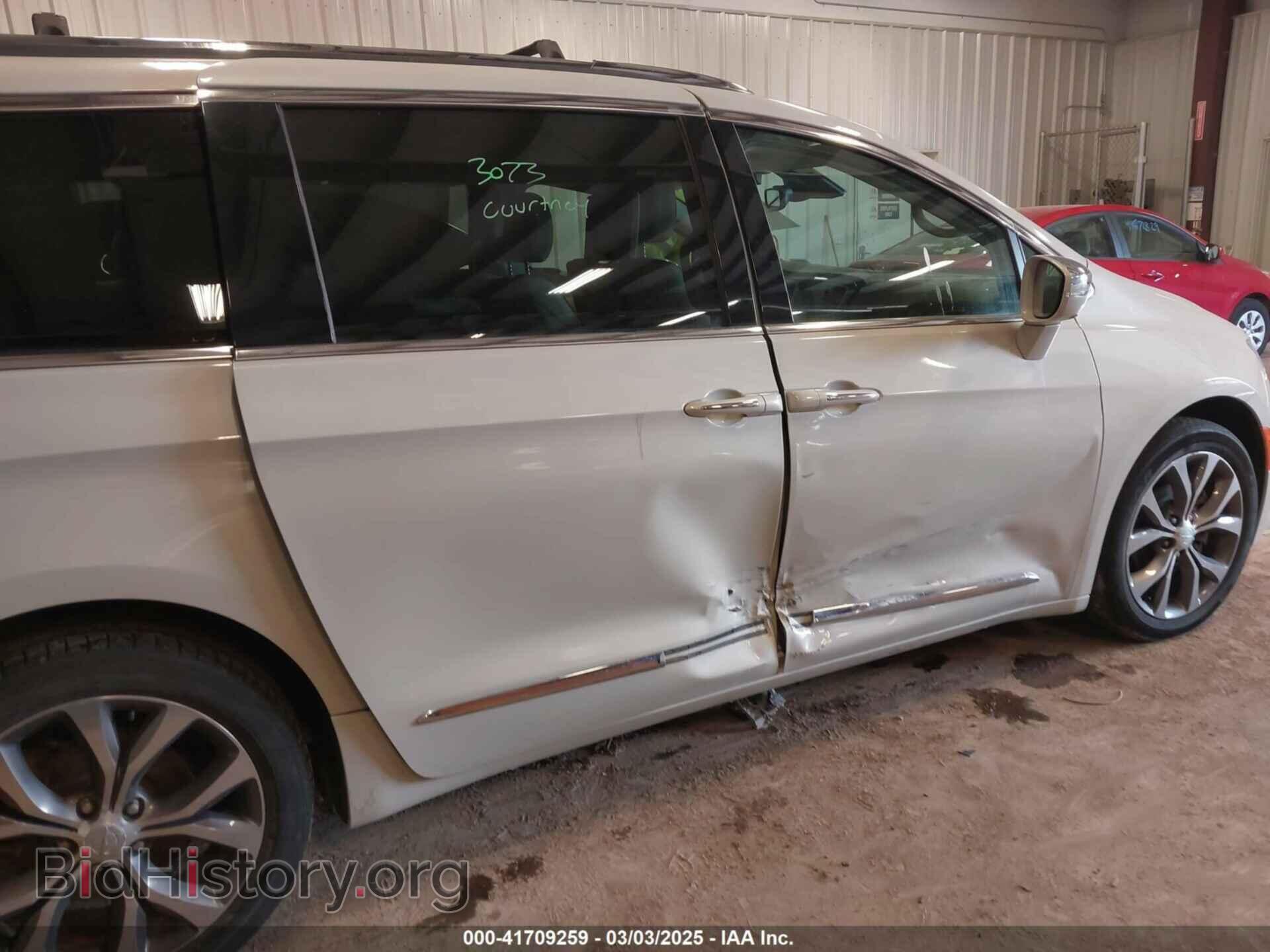 2017 CHRYSLER PACIFICA - VIN: 2C4RC1GGXHR753611 - Фото 6