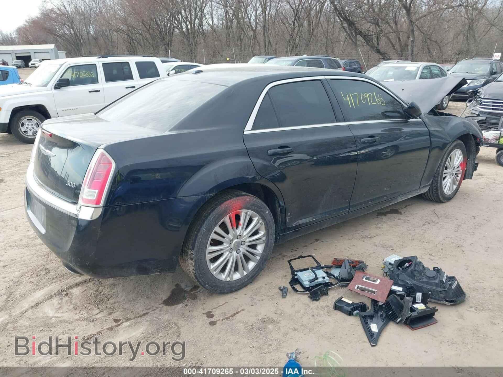 2014 CHRYSLER 300 - VIN: 2C3CCARG9EH356254 - Фото 4