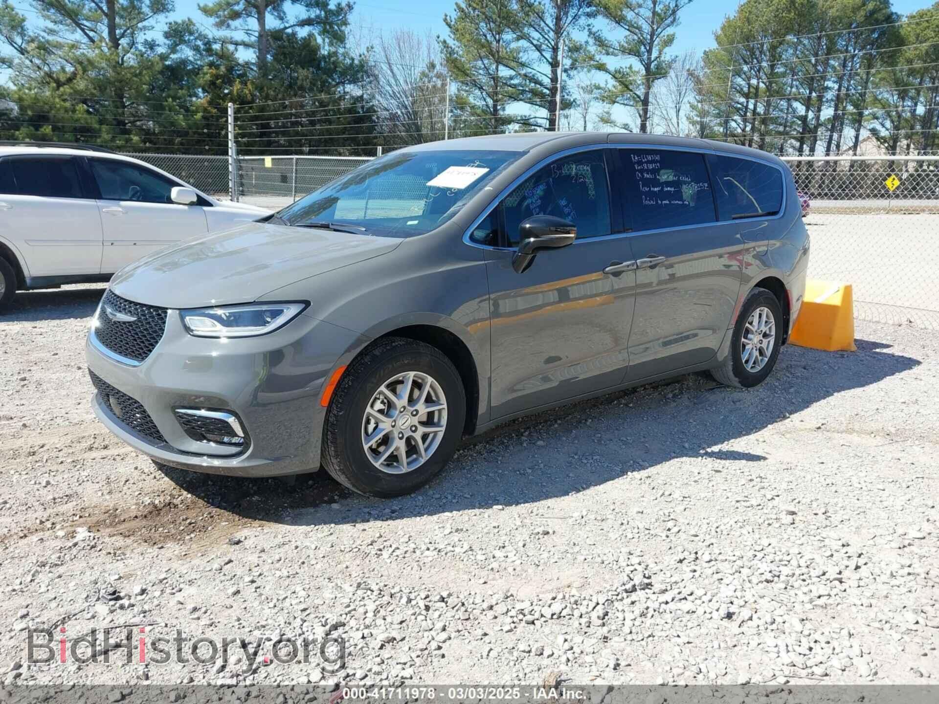 2025 CHRYSLER PACIFICA - VIN: 2C4RC1BG3SR532429 - Photo 2