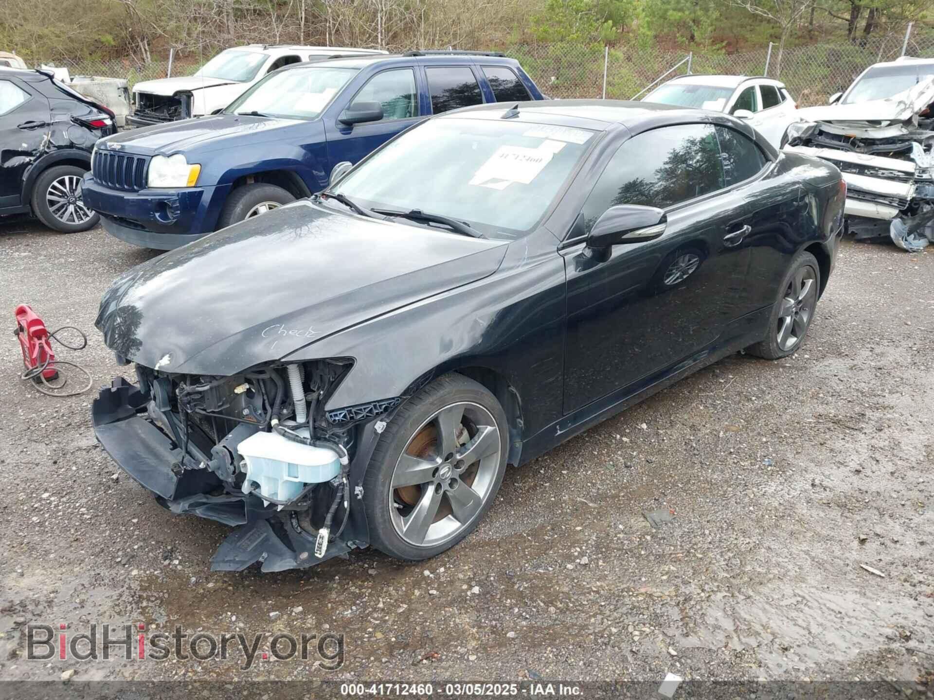 2011 LEXUS IS 250C - VIN: JTHFF2C26B2519416 - Фото 2