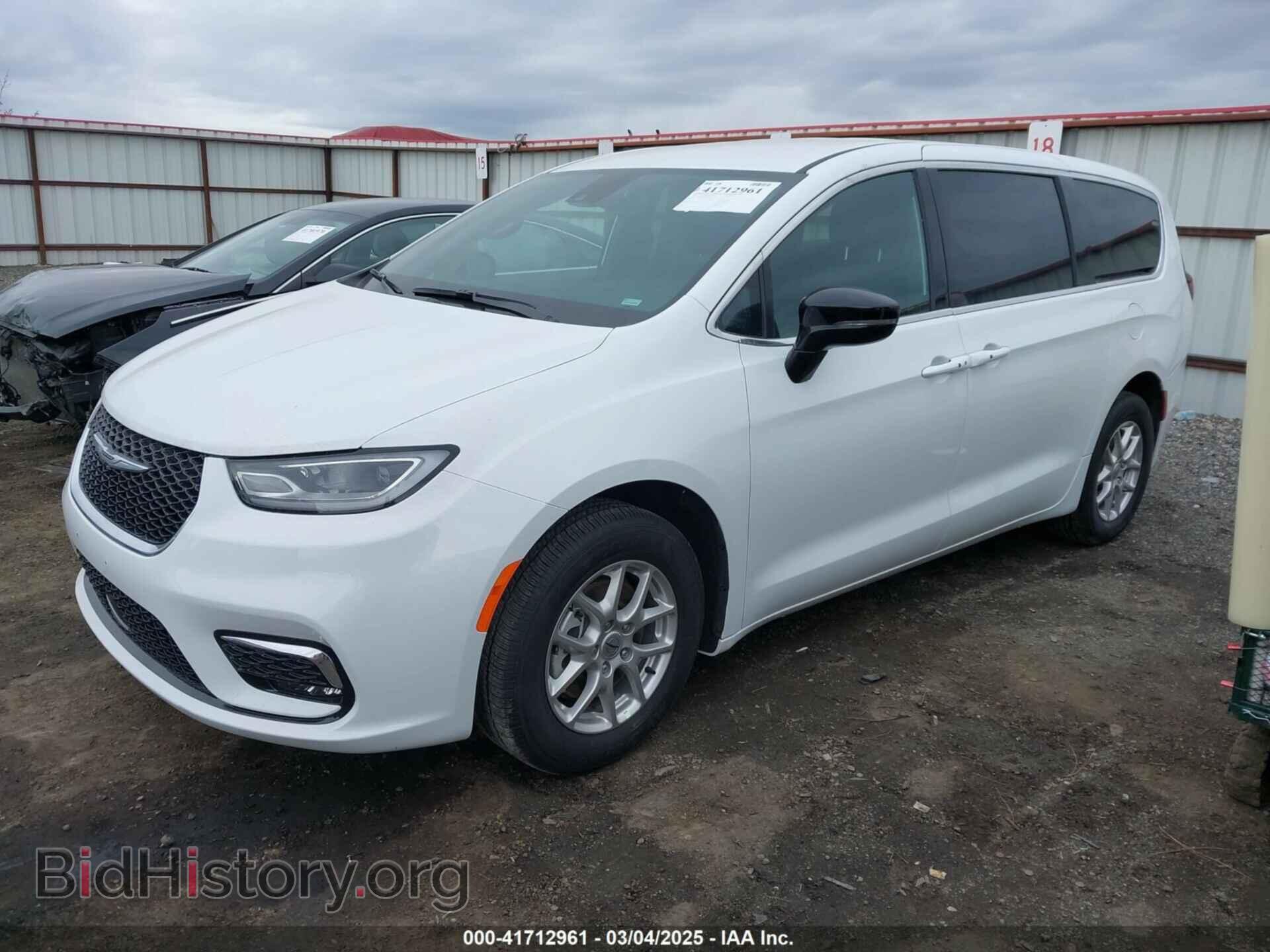 2025 CHRYSLER PACIFICA - VIN: 2C4RC1BG0SR516589 - Photo 2