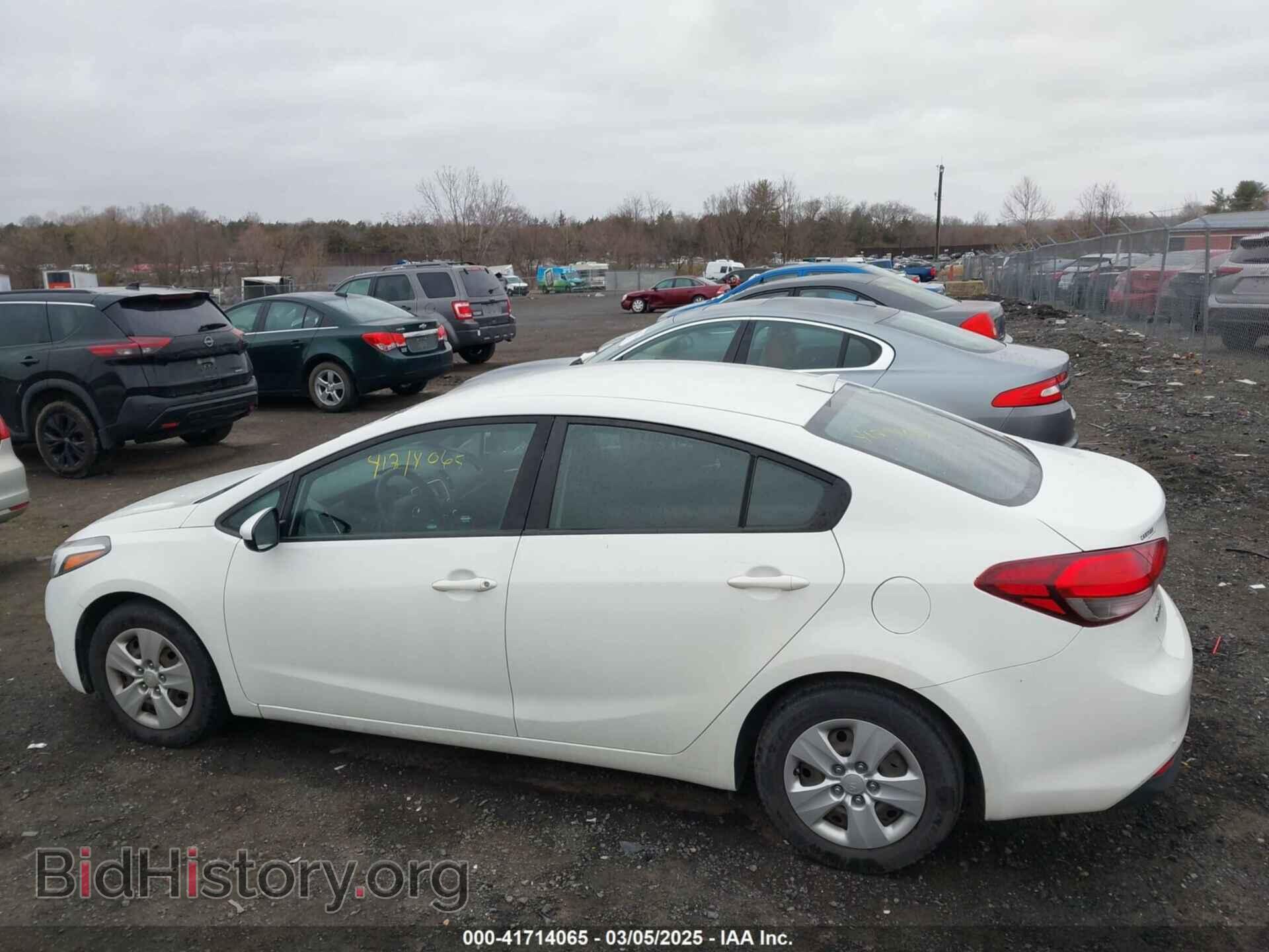 2017 KIA FORTE - VIN: 3KPFK4A77HE111123 - Фото 14