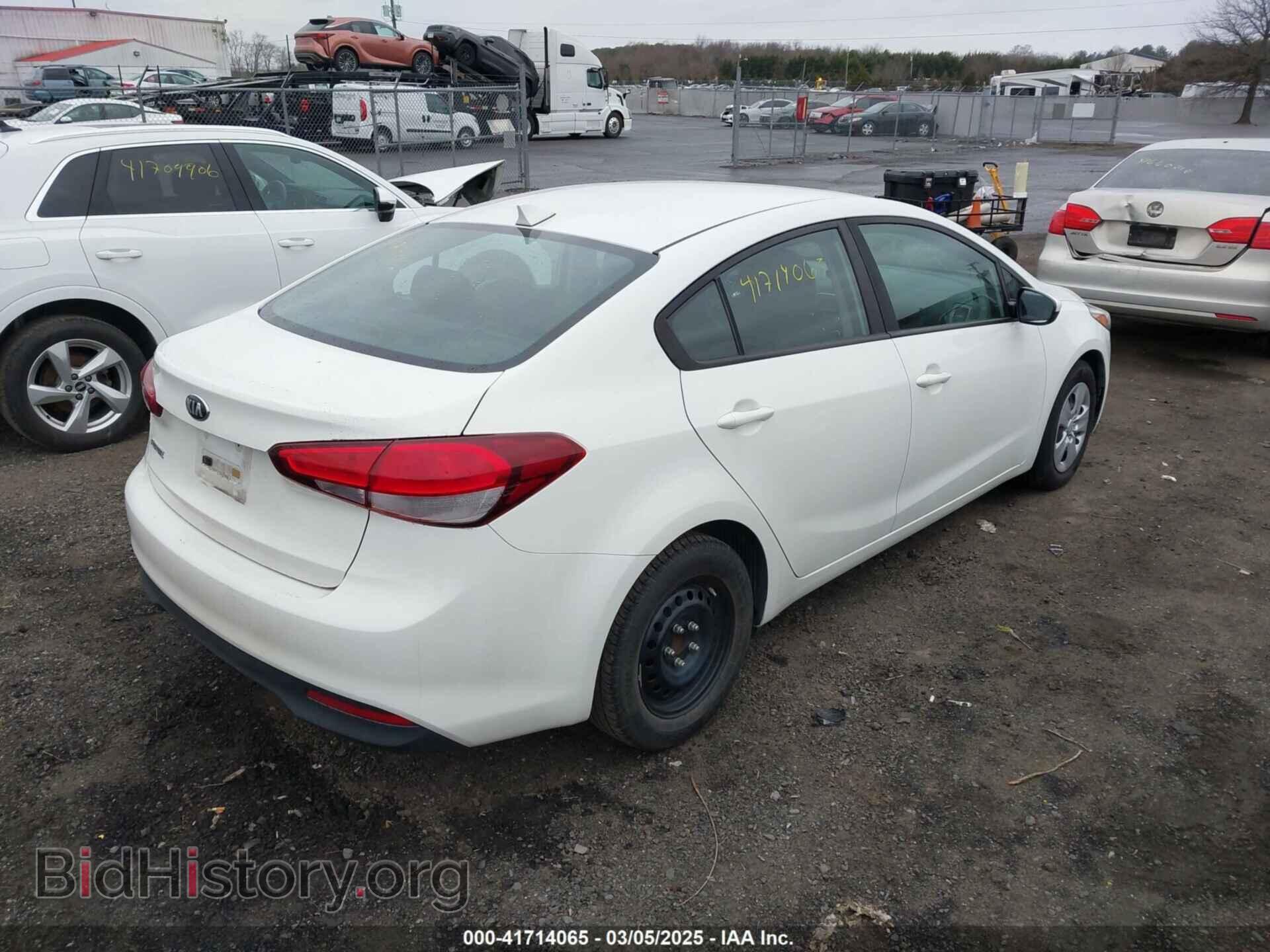 2017 KIA FORTE - VIN: 3KPFK4A77HE111123 - Фото 4