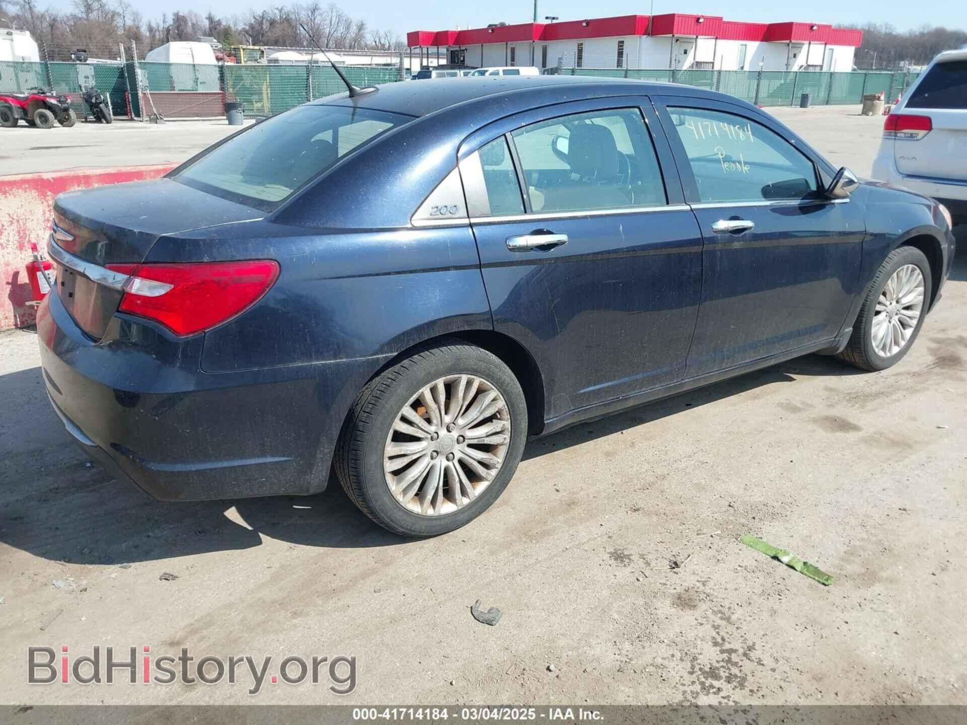 2011 CHRYSLER 200 - VIN: 1C3BC2FG4BN526741 - Фото 4