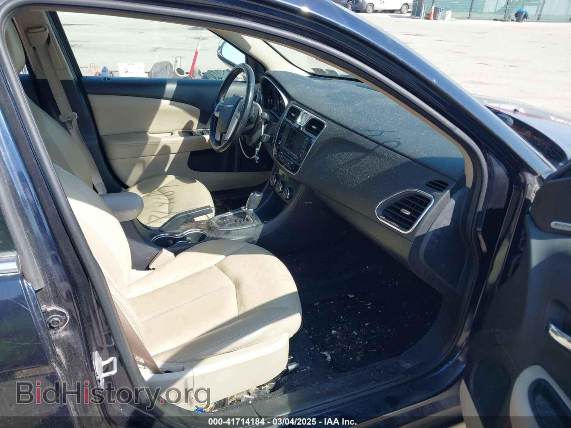 2011 CHRYSLER 200 - VIN: 1C3BC2FG4BN526741 - Фото 5