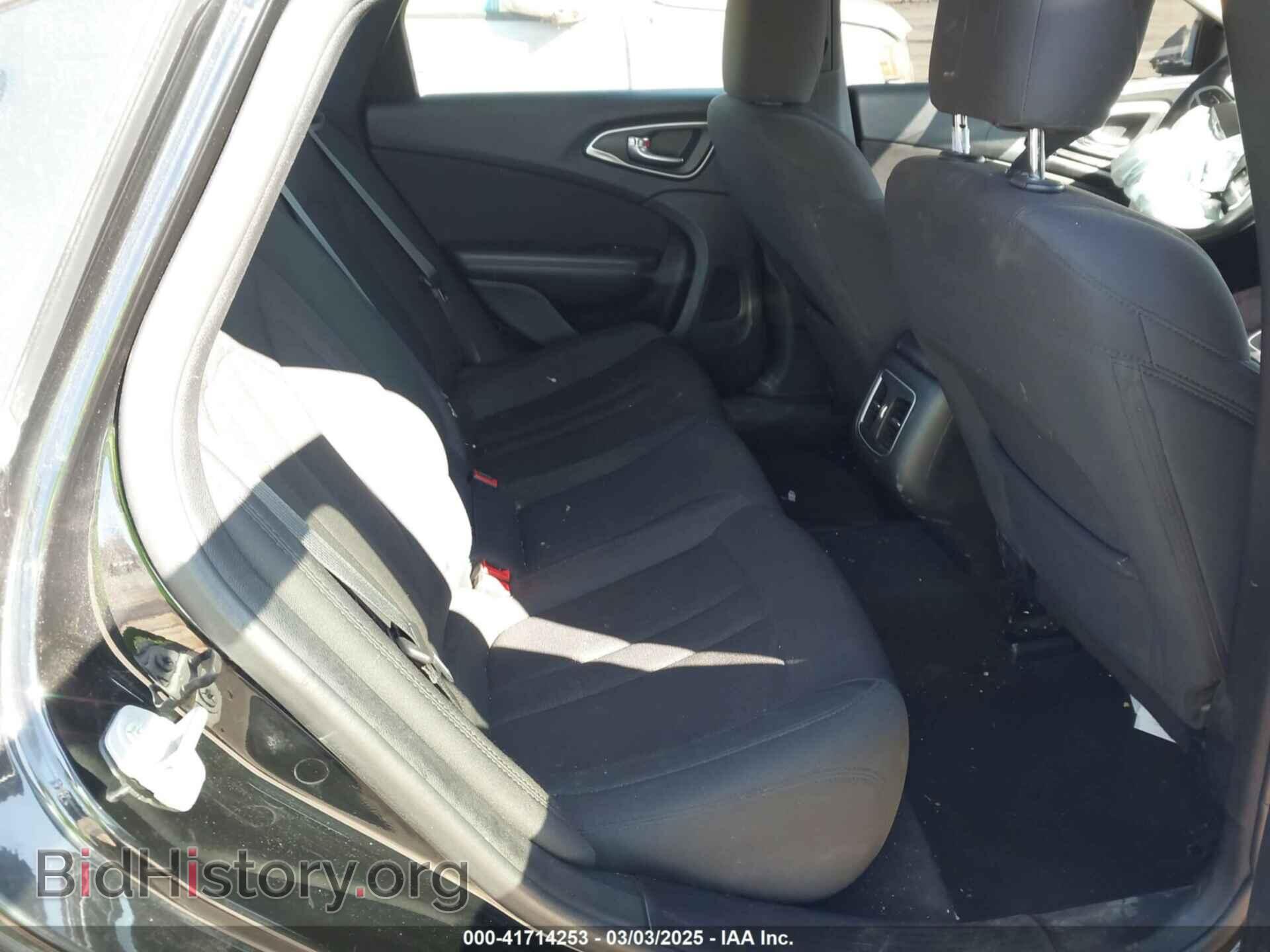 2015 CHRYSLER 200 - VIN: 1C3CCCAB3FN535698 - Фото 8