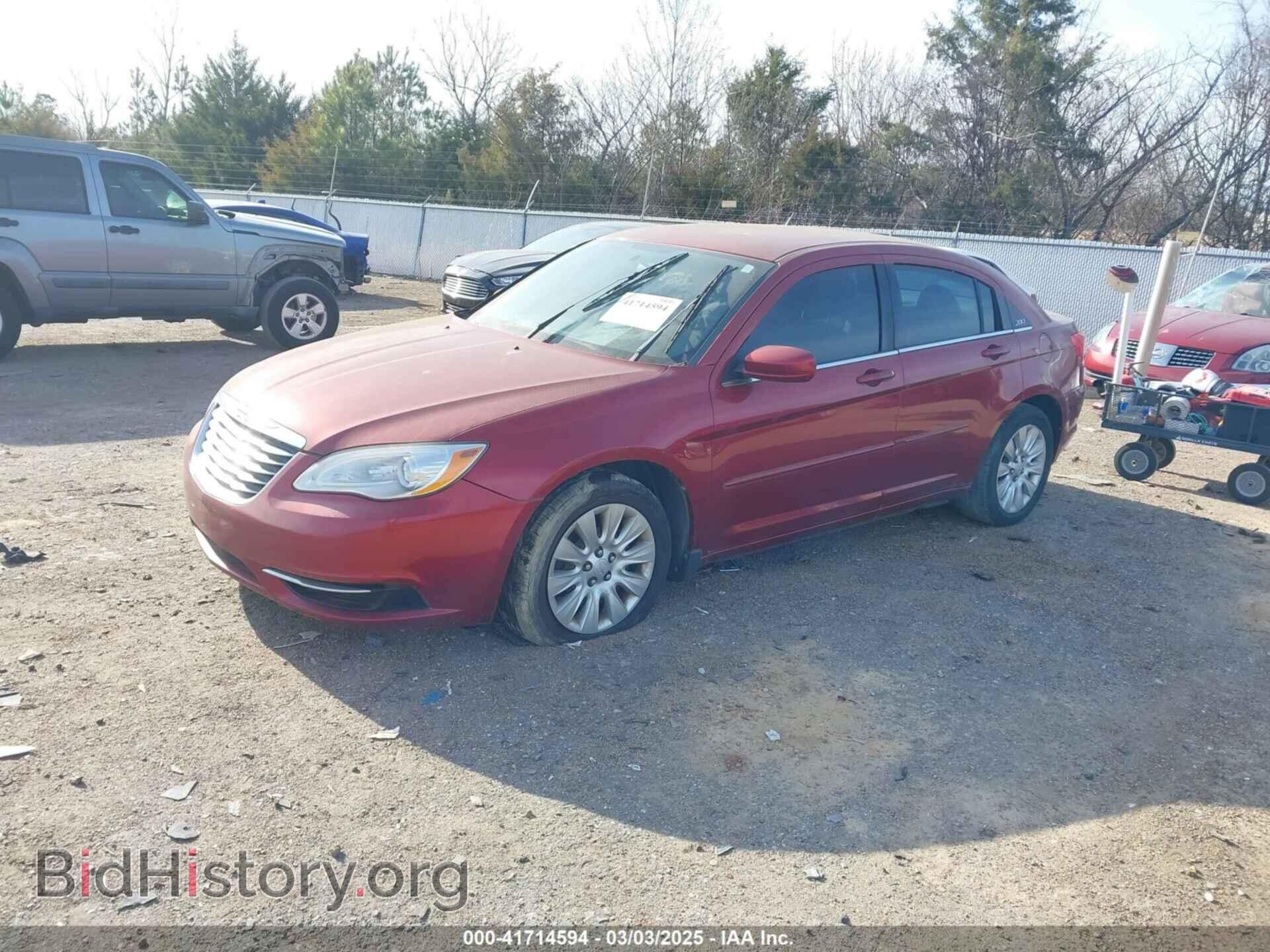2013 CHRYSLER 200 - VIN: 1C3CCBAB0DN624006 - Фото 2