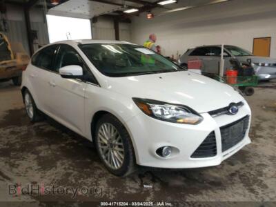 2014 Ford FOCUS Titanium, белый — VIN 1FADP3N20EL199751, IAAI
