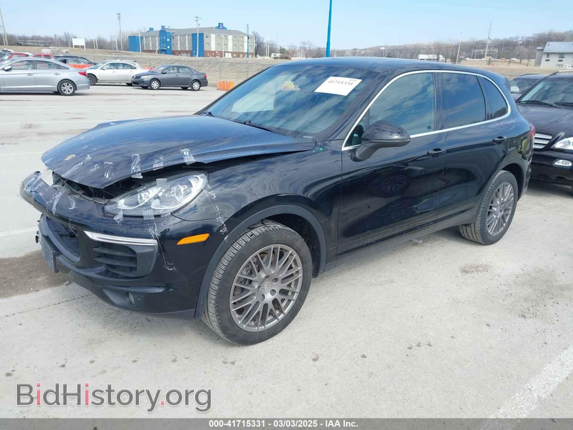 2016 PORSCHE CAYENNE - VIN: WP1AA2A25GKA15765 - Фото 2