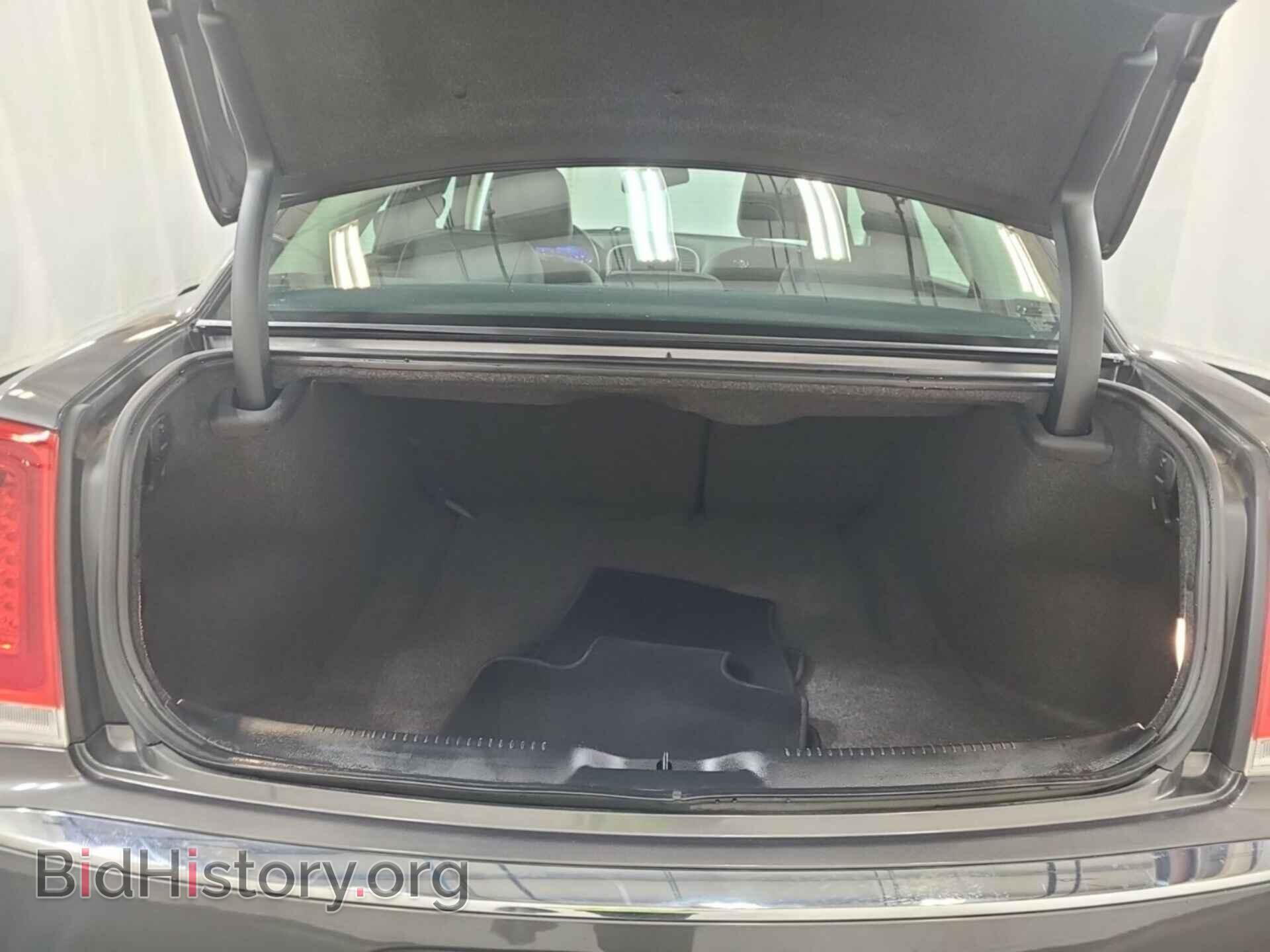 2019 CHRYSLER 300 - VIN: 2C3CCAAG3KH566159 - Фото 6