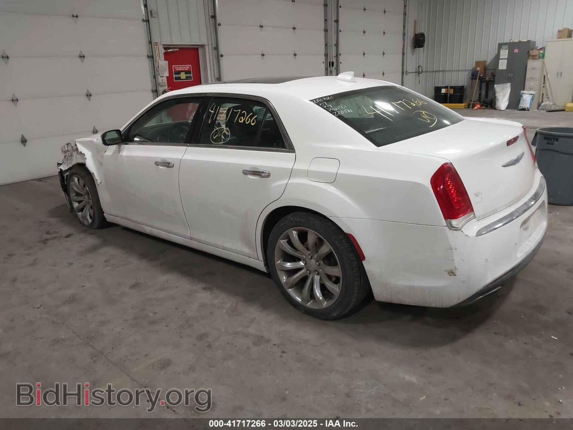 2018 CHRYSLER 300 - VIN: 2C3CCAEG9JH263797 - Фото 3