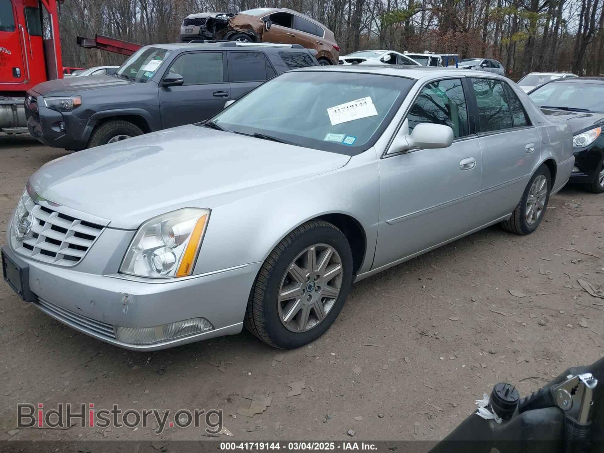 2011 CADILLAC DTS - VIN: 1G6KH5E6XBU128742 - Фото 2