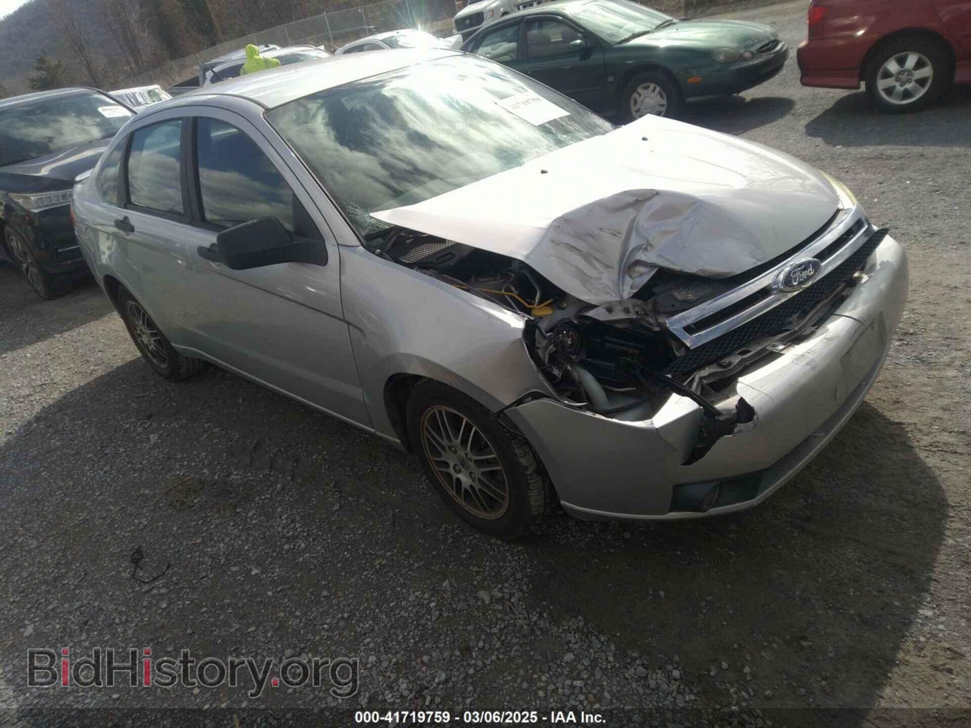 Photo 1FAHP3FN5BW129246 - FORD FOCUS 2011