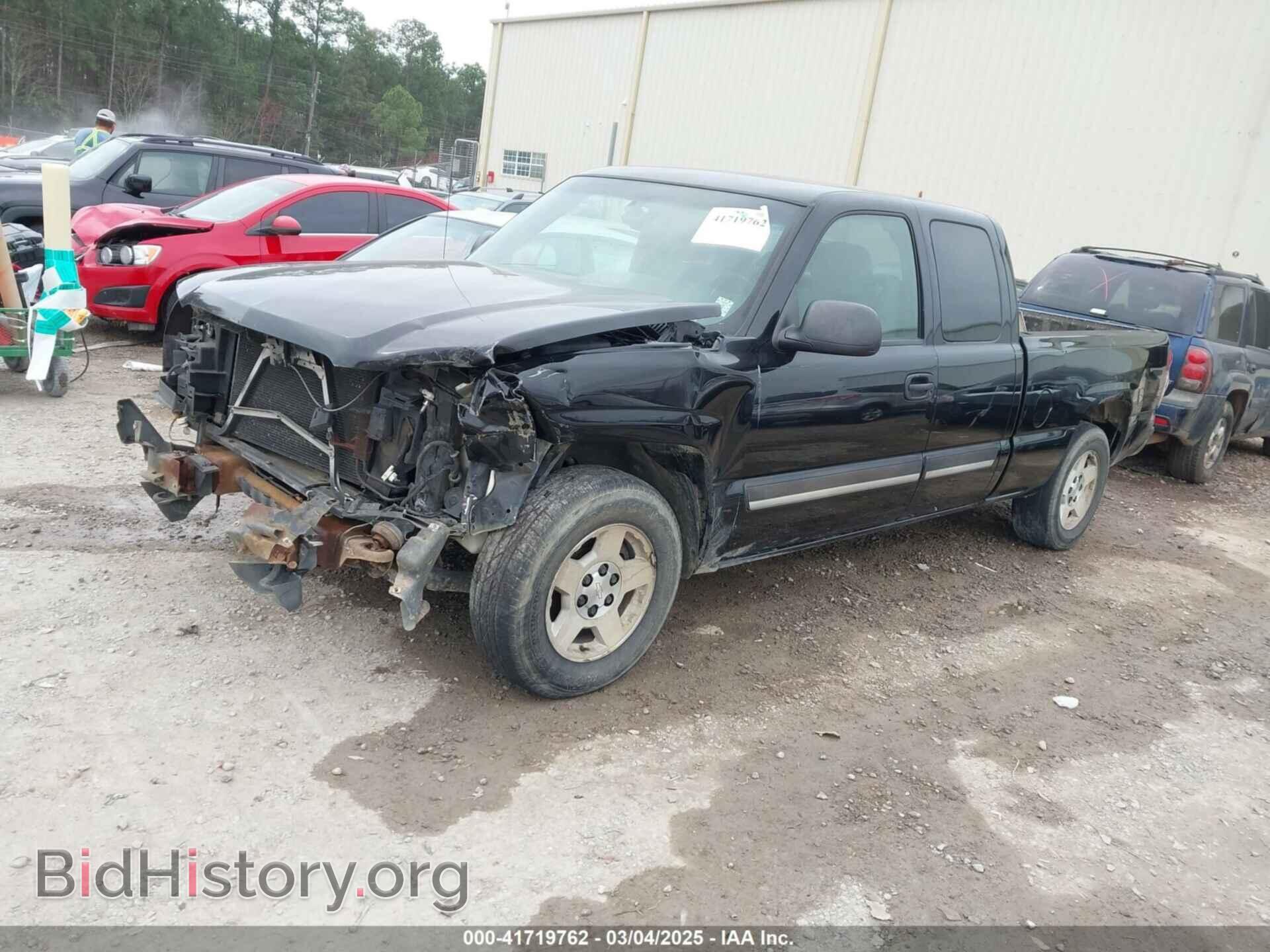 2005 CHEVROLET SILVERADO 1500 - VIN: 2GCEC19VX51221196 - Фото 2