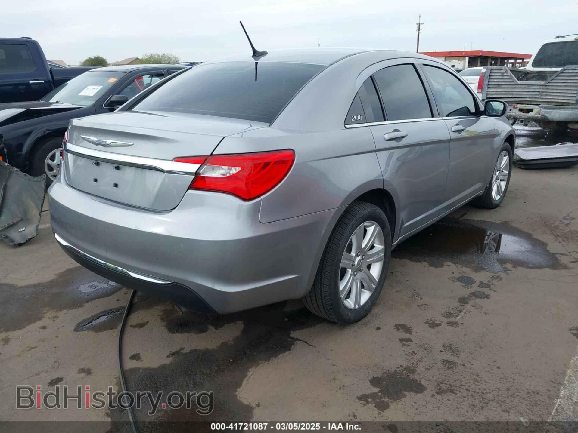 2013 CHRYSLER 200 - VIN: 1C3CCBBB9DN695638 - Фото 4