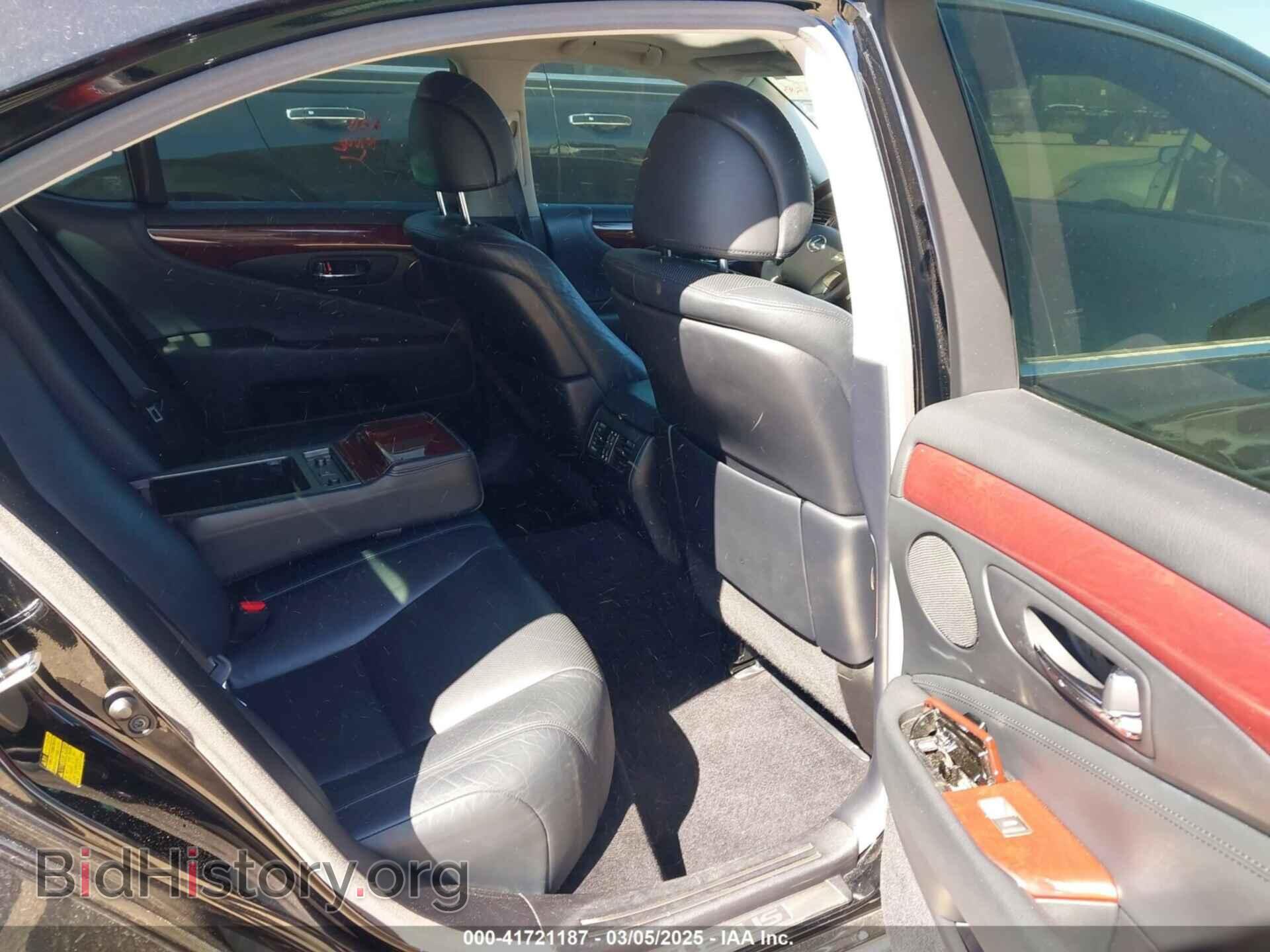 2011 LEXUS LS 460 - VIN: JTHBL5EFXB5103733 - Photo 8