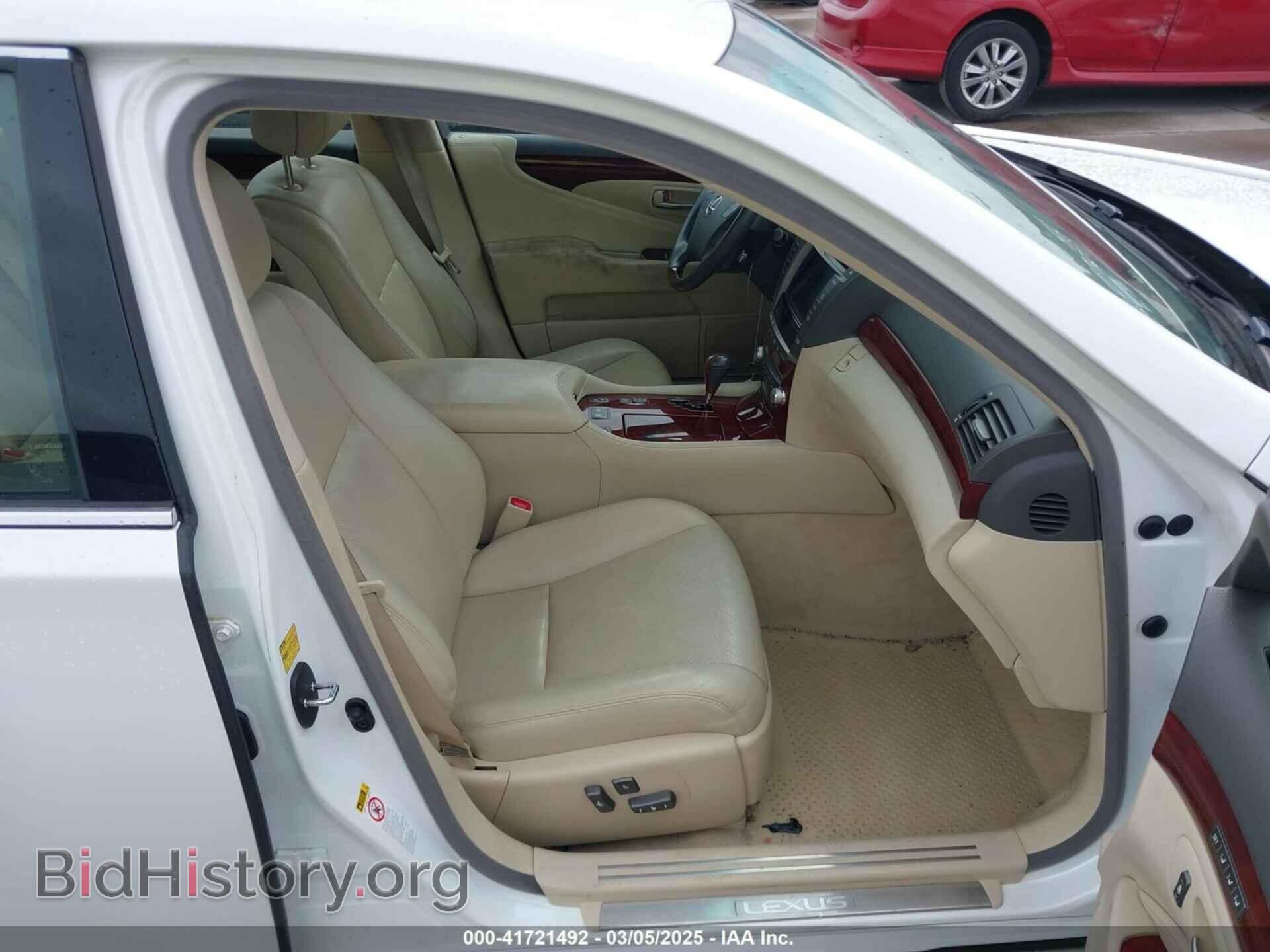 2012 LEXUS LS 460 - VIN: JTHBL5EF8C5110360 - Photo 5