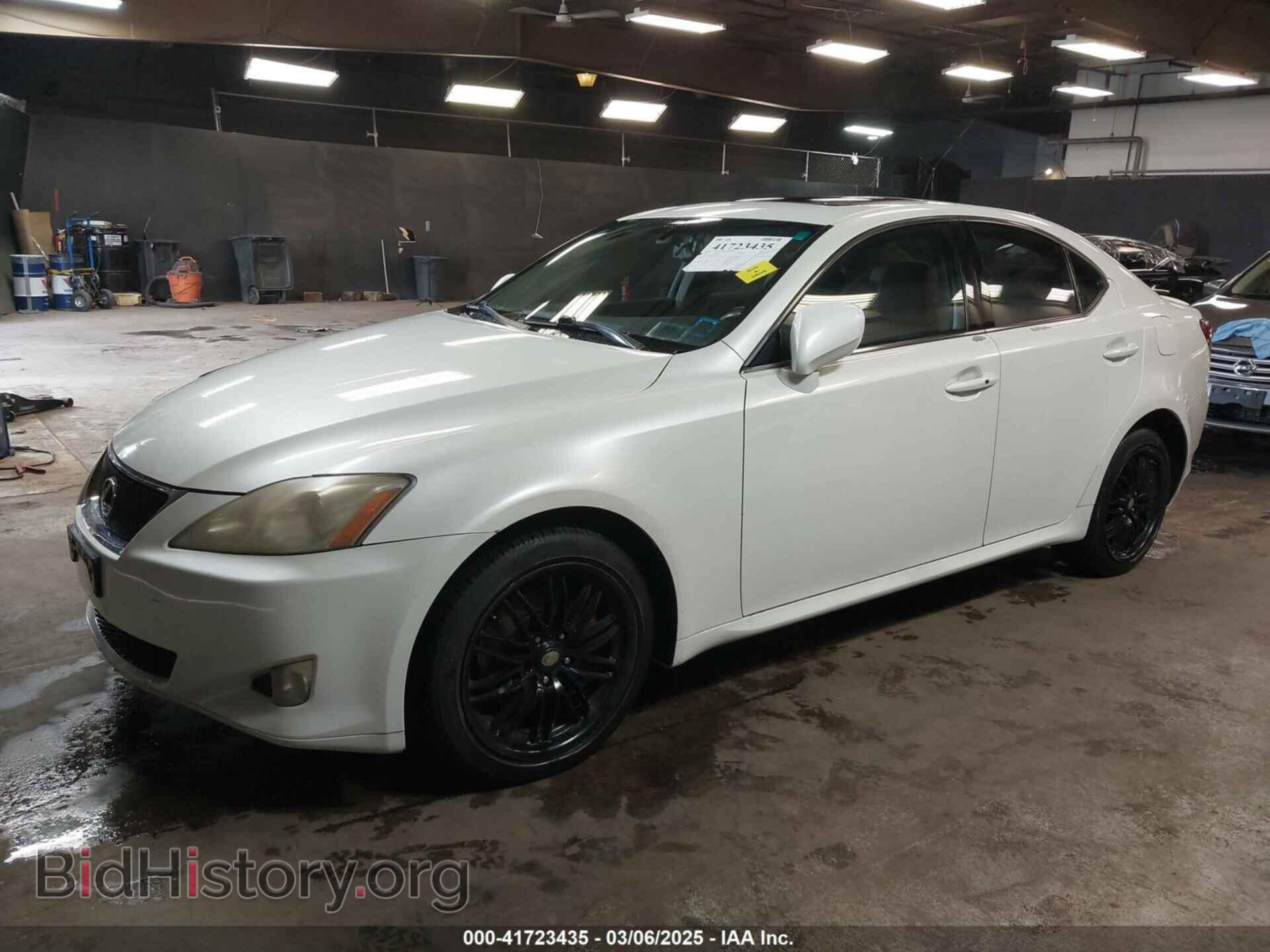 2008 LEXUS IS 250 - VIN: JTHCK262282024911 - Фото 2