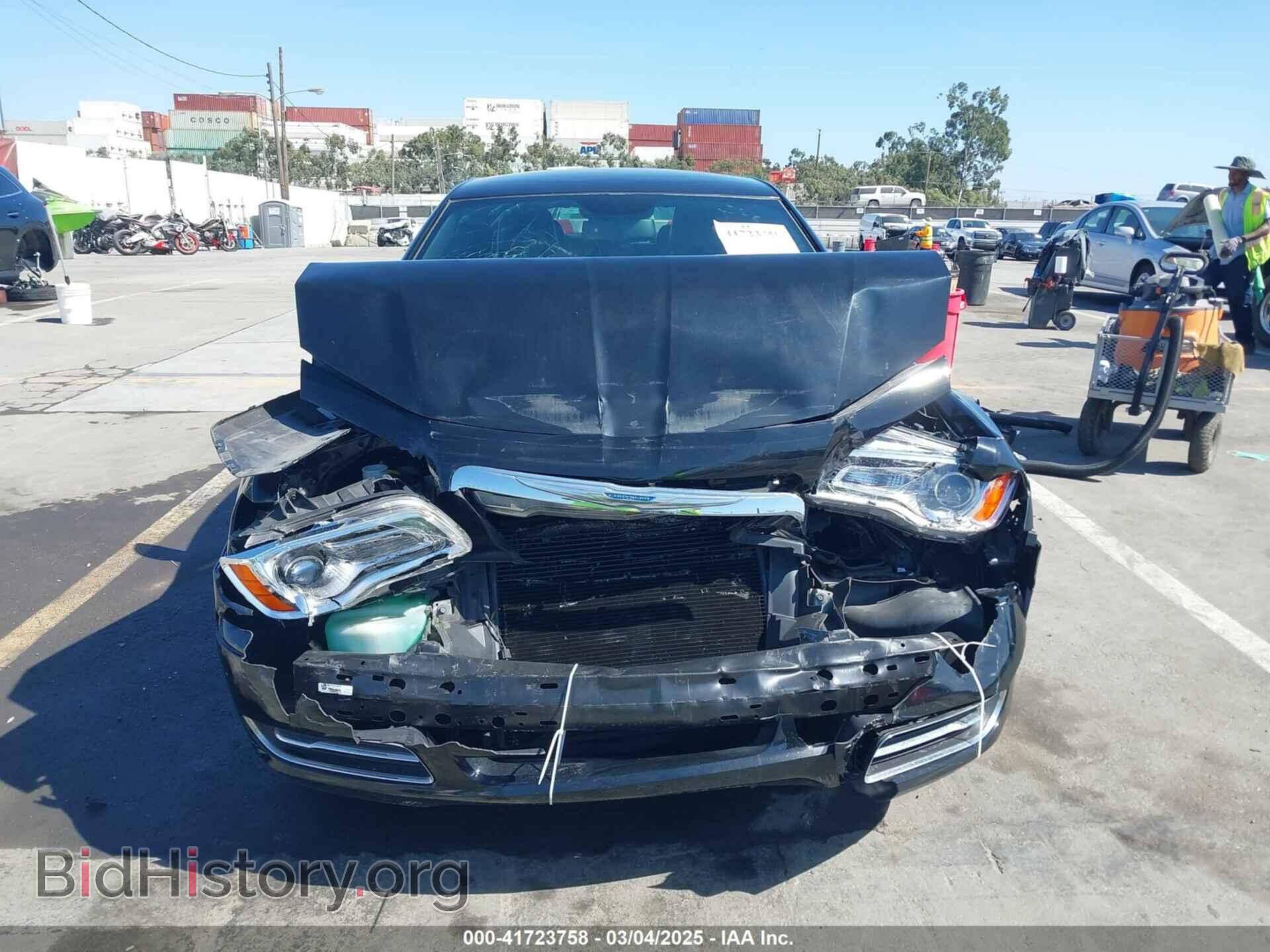 2014 CHRYSLER 300 - VIN: 2C3CCAAG4EH343505 - Фото 12