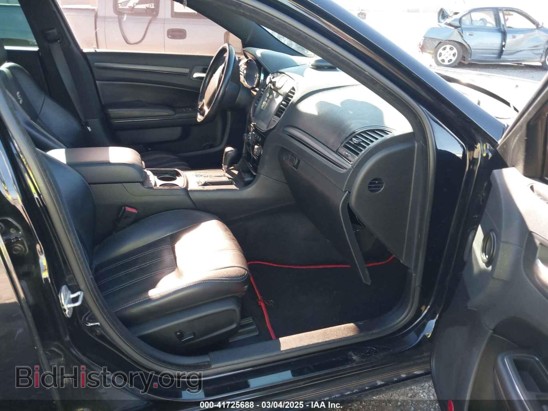 2013 CHRYSLER 300 - VIN: 2C3CCABT2DH600560 - Фото 5
