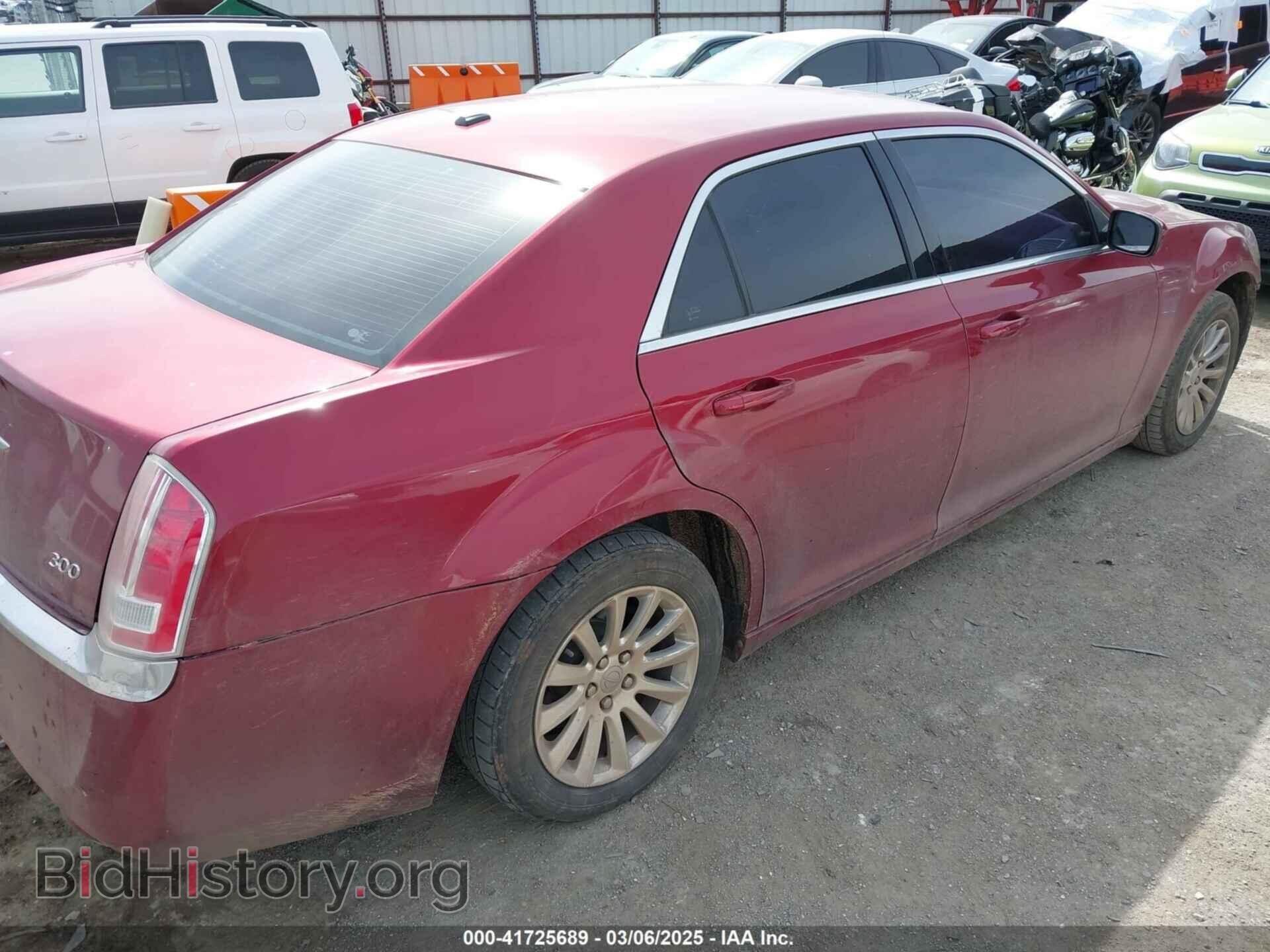 2013 CHRYSLER 300 - VIN: 2C3CCAAG3DH658472 - Фото 4