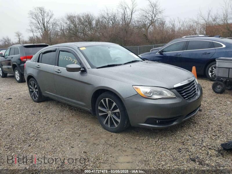 2013 Chrysler 200 Touring (VIN 1C3CCBBG6DN712066) — фото 1 из 19, IAAI, повреждение: передняя часть