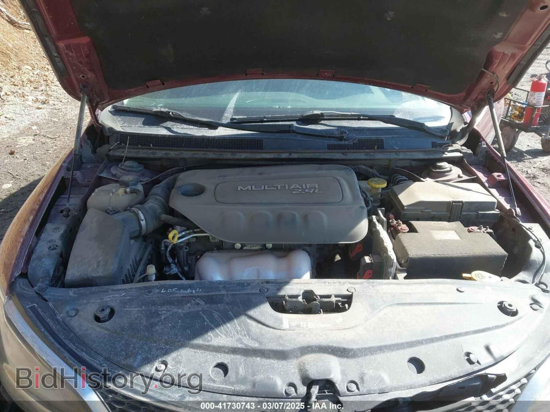 2015 CHRYSLER 200 - VIN: 1C3CCCAB3FN577157 - Фото 10