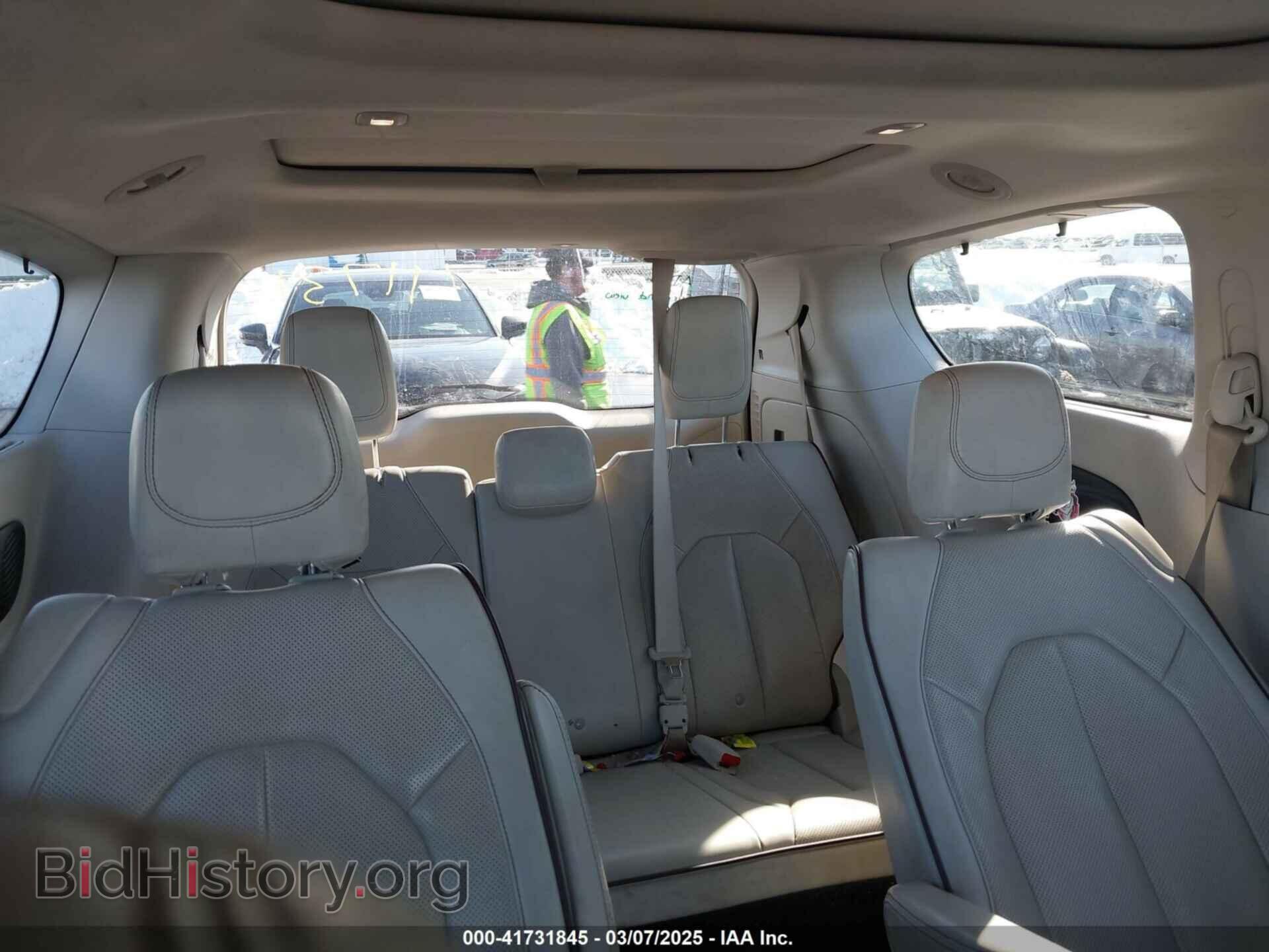 2017 CHRYSLER PACIFICA - VIN: 2C4RC1GG7HR619977 - Фото 8
