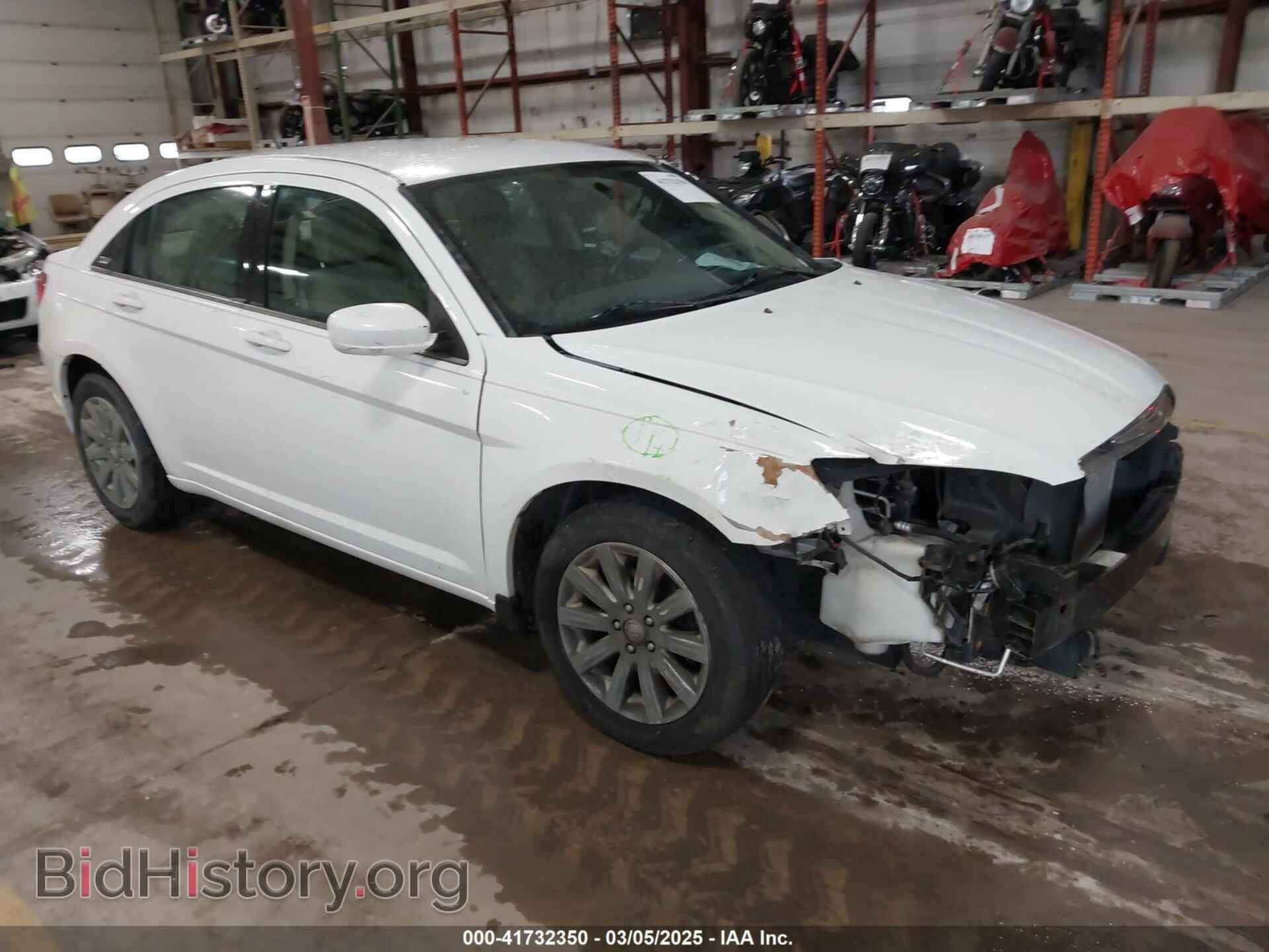 Photo 1C3CCBBB2DN592416 - CHRYSLER 200 2013