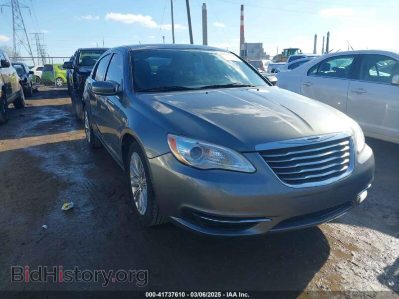 2012 Chrysler 200 LX (VIN 1C3CCBAB7CN149310) — фото 1 из 16, IAAI, повреждение: левая задняя часть