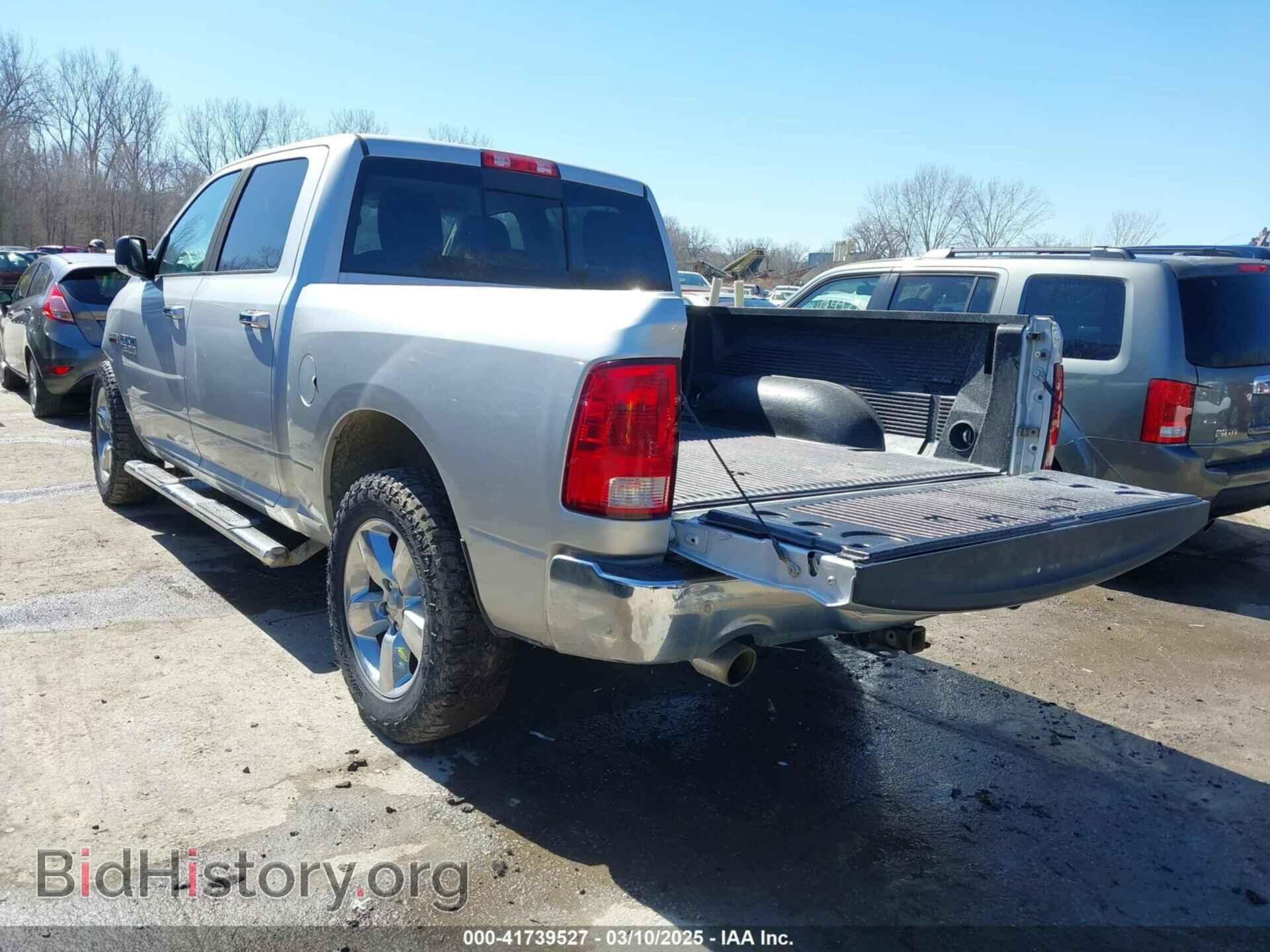 2016 RAM 1500 - VIN: 3C6RR7LT3GG361022 - Фото 3
