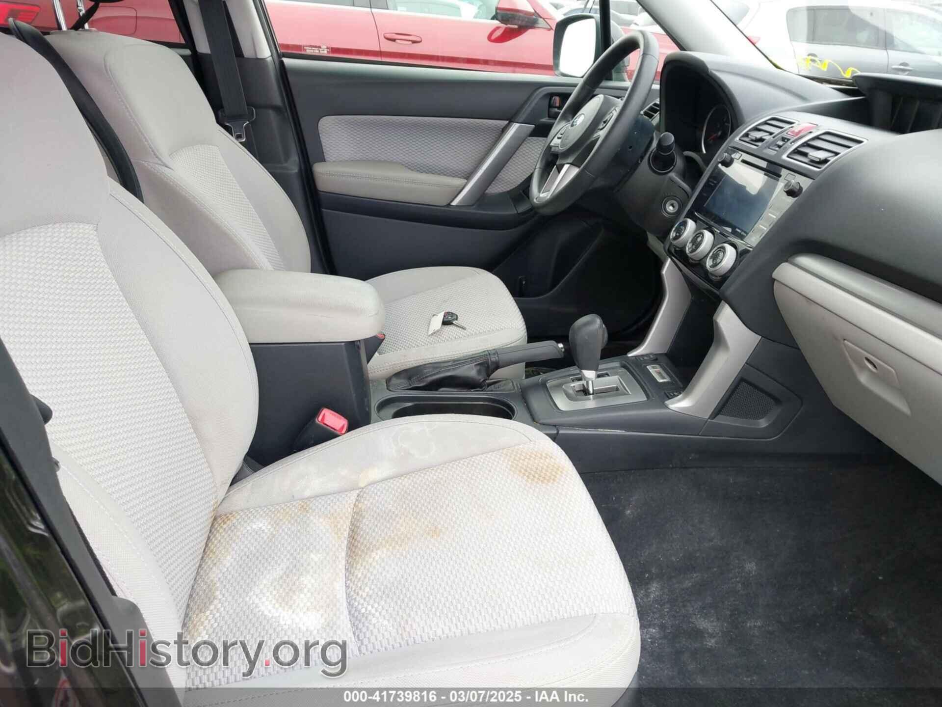 2017 SUBARU FORESTER - VIN: JF2SJAEC4HH516875 - Фото 5